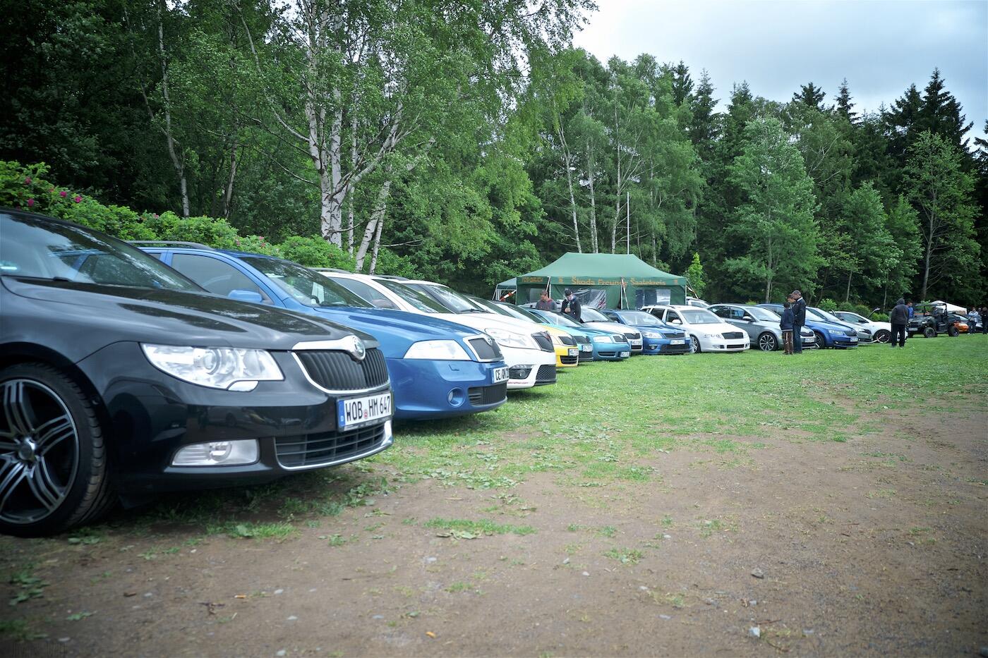 Bild ohne Beschreibung Bild ohne Beschreibung