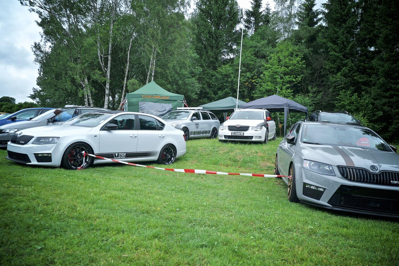 Bild ohne Beschreibung Bild ohne Beschreibung