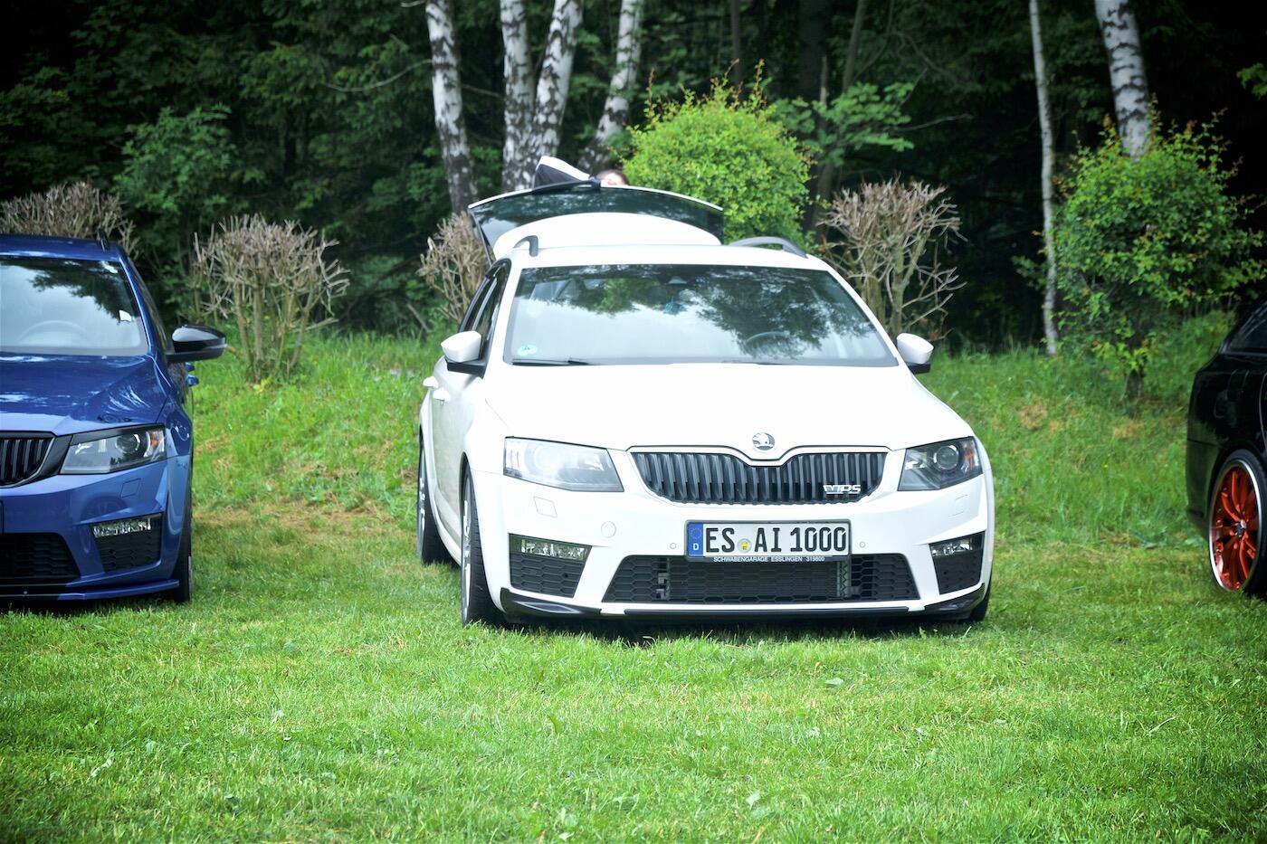 Bild ohne Beschreibung Bild ohne Beschreibung