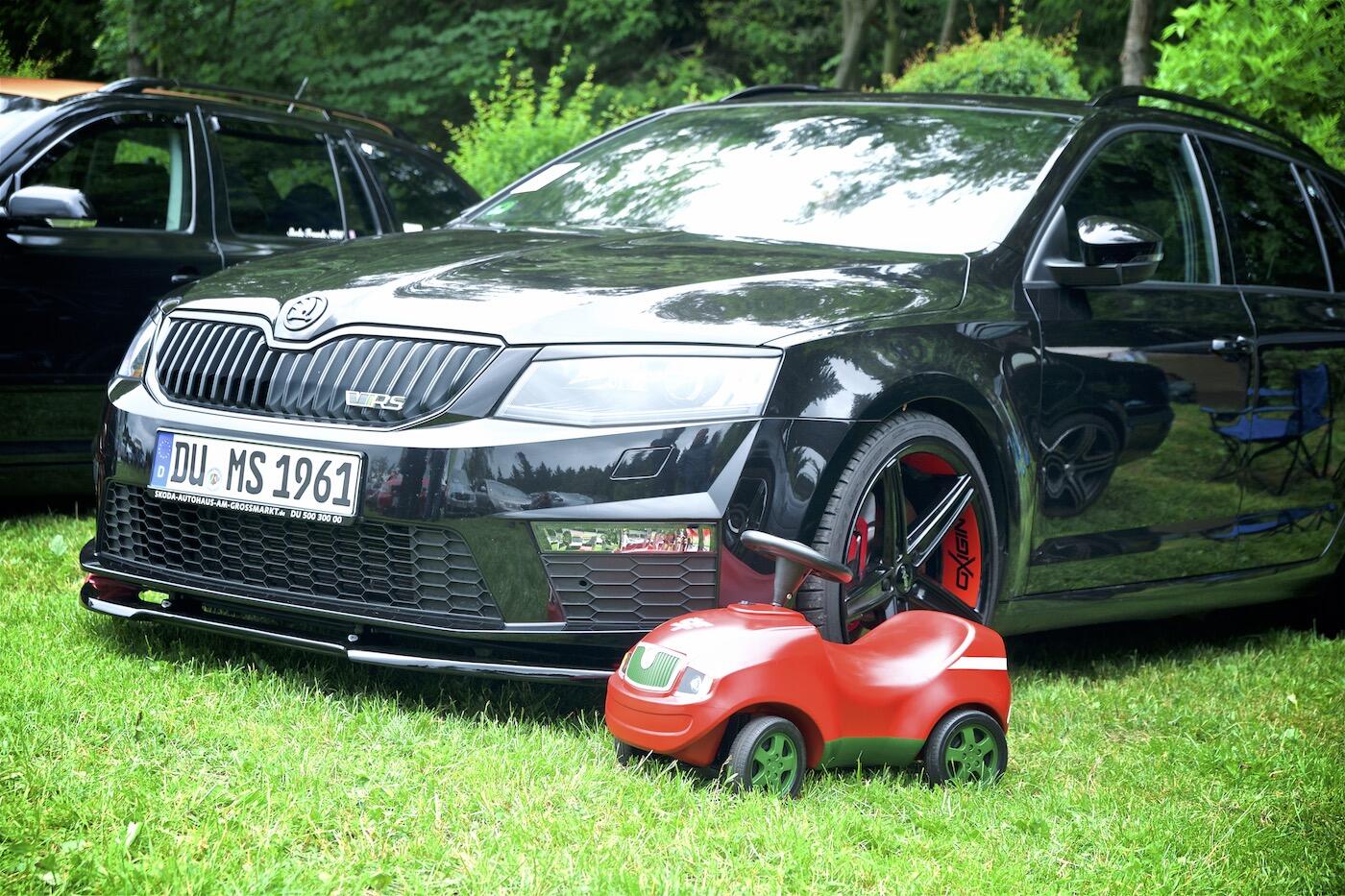 Bild ohne Beschreibung Bild ohne Beschreibung