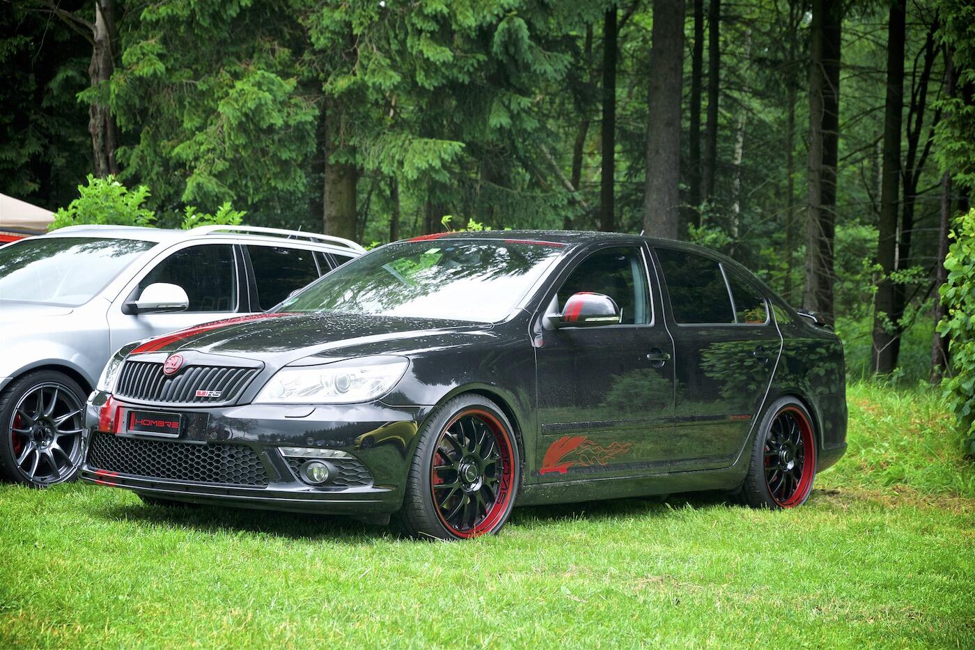 Bild ohne Beschreibung Bild ohne Beschreibung