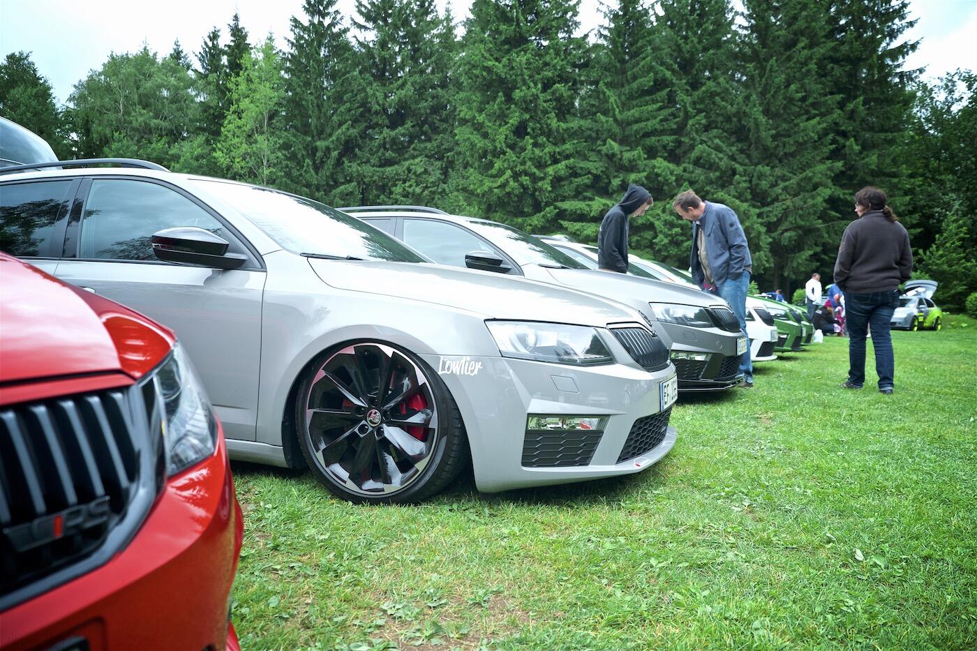 Bild ohne Beschreibung Bild ohne Beschreibung