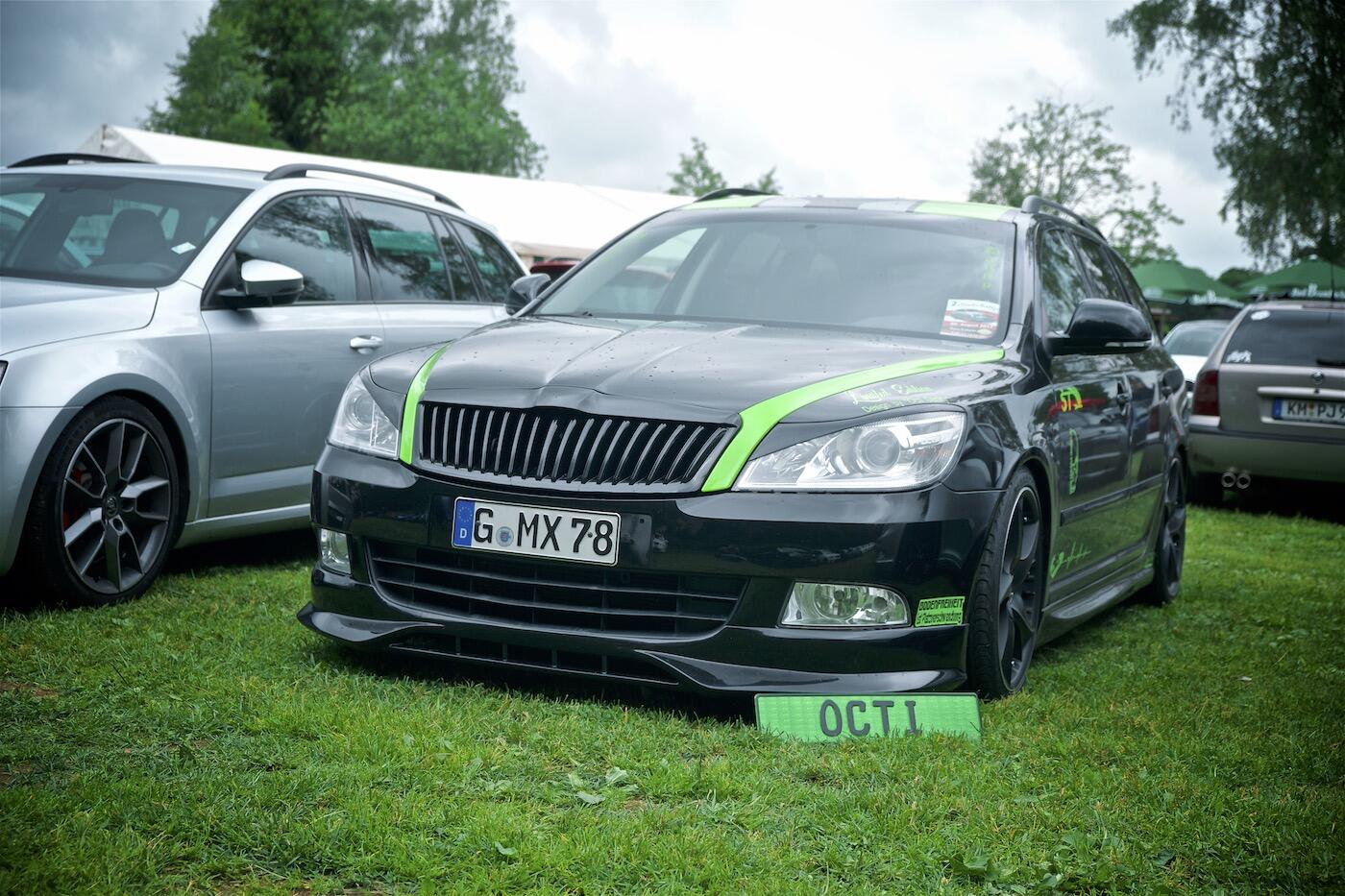 Bild ohne Beschreibung Bild ohne Beschreibung