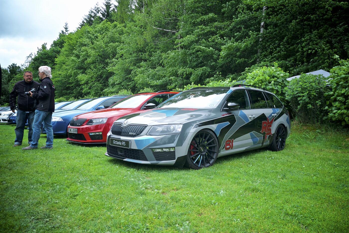 Bild ohne Beschreibung Bild ohne Beschreibung