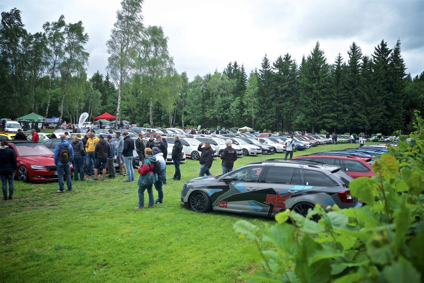 Bild ohne Beschreibung Bild ohne Beschreibung