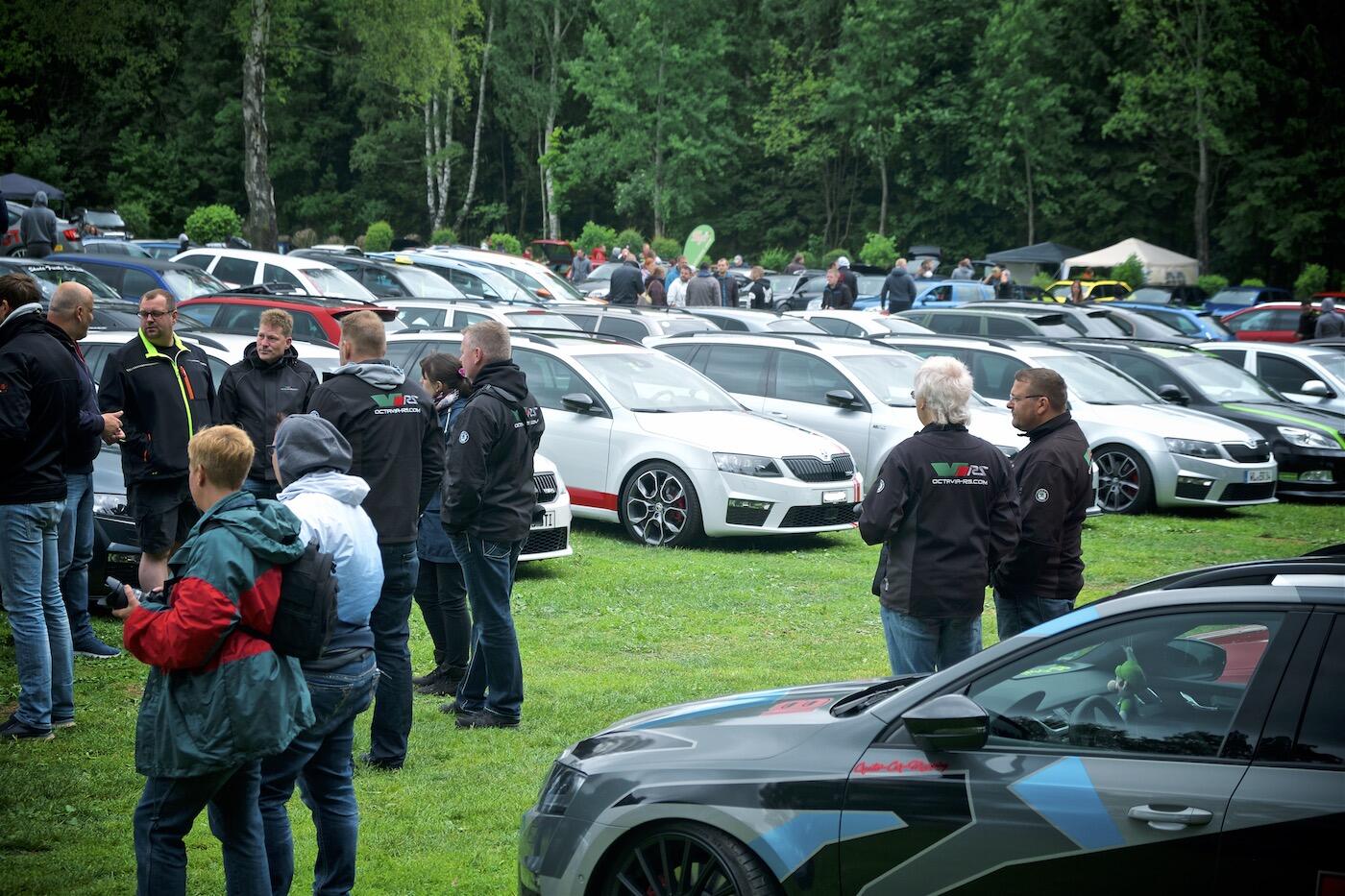 Bild ohne Beschreibung Bild ohne Beschreibung