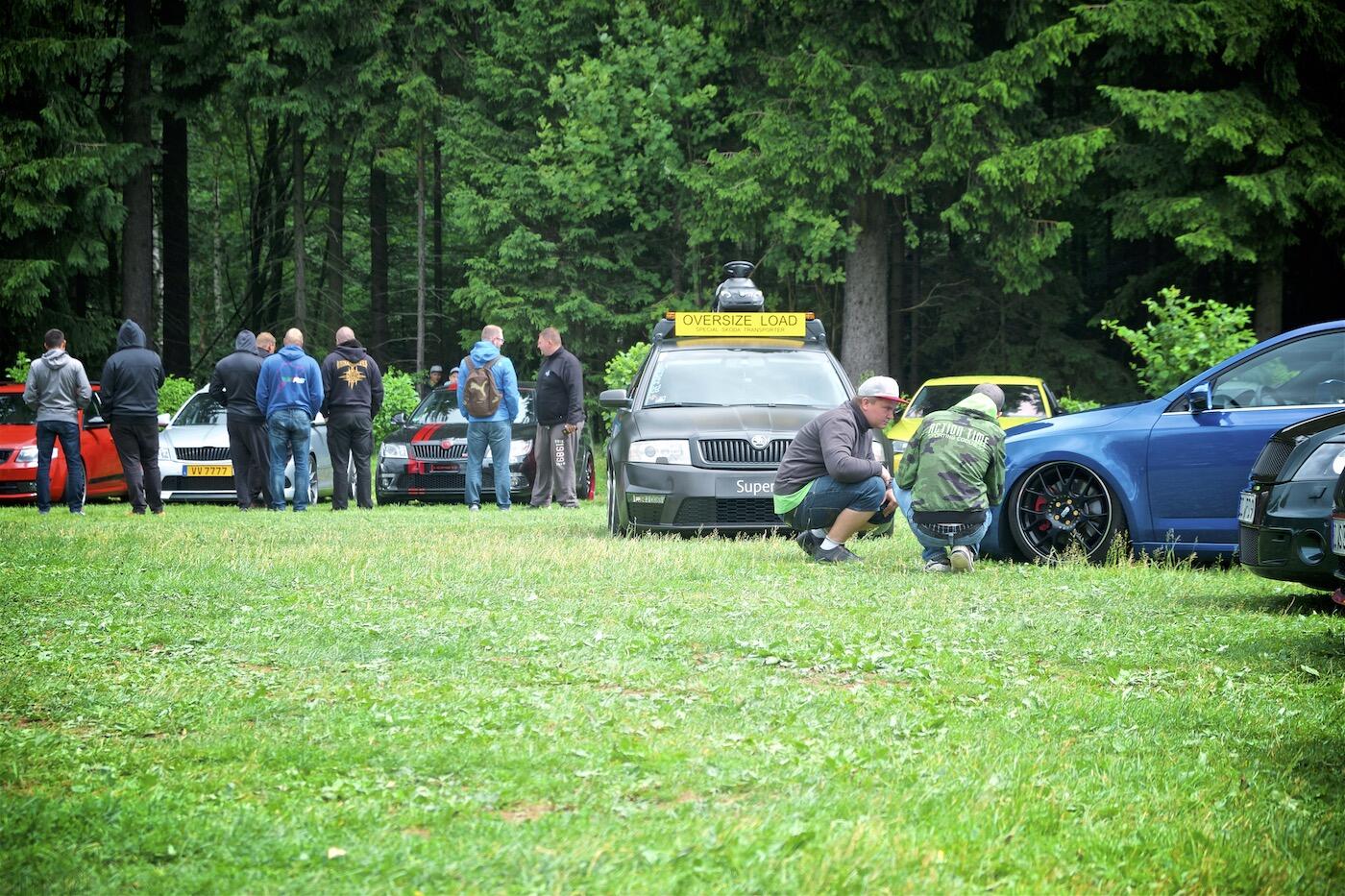 Bild ohne Beschreibung Bild ohne Beschreibung