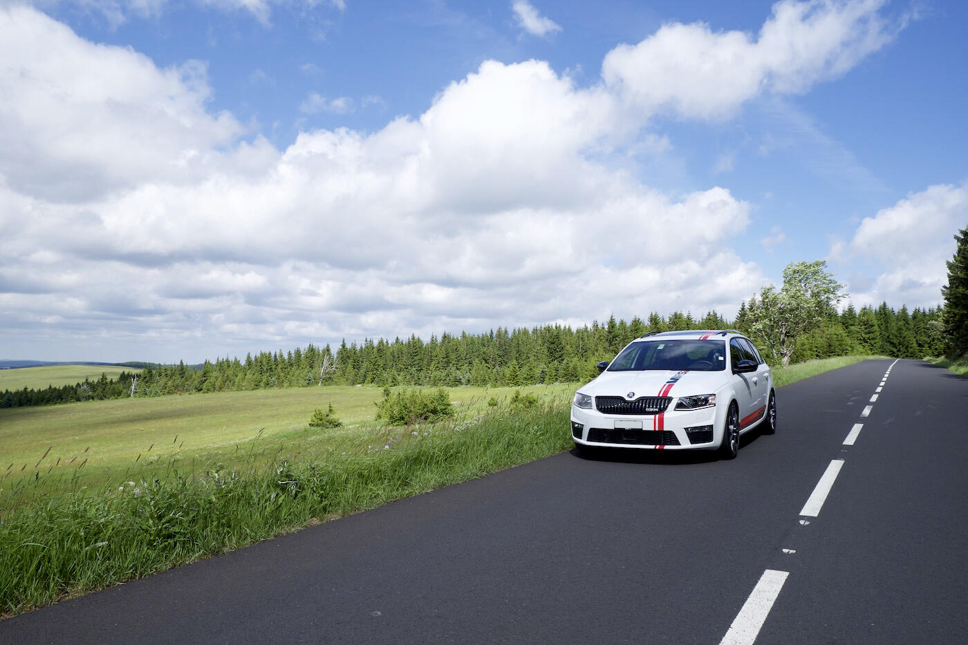 Bild ohne Beschreibung Bild ohne Beschreibung