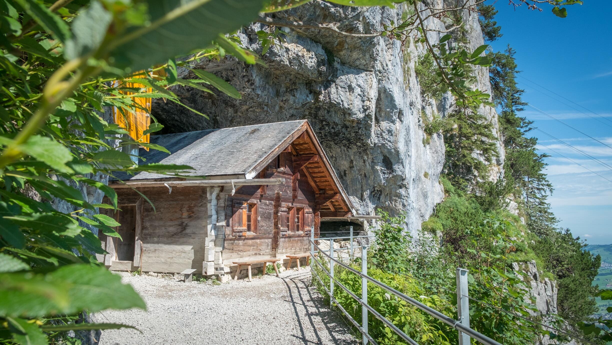 Bild ohne Beschreibung Bild ohne Beschreibung