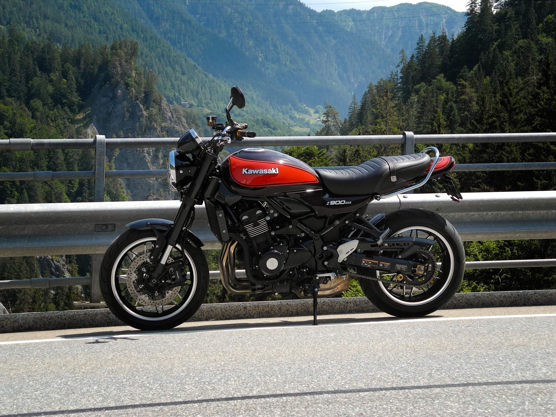 Bild ohne Beschreibung Bild ohne Beschreibung