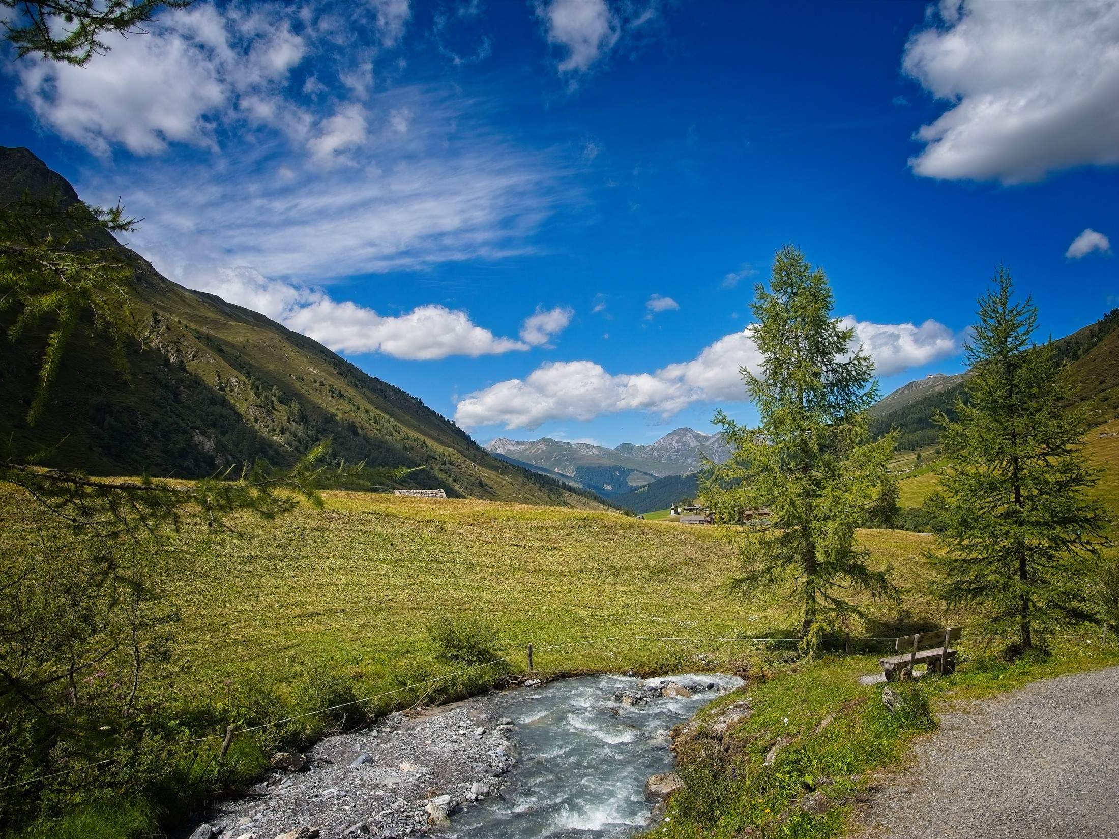 Bild ohne Beschreibung Bild ohne Beschreibung