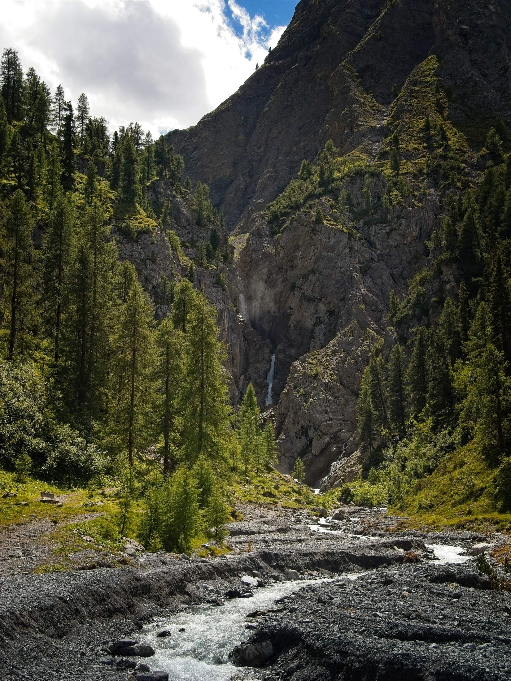 Bild ohne Beschreibung Bild ohne Beschreibung