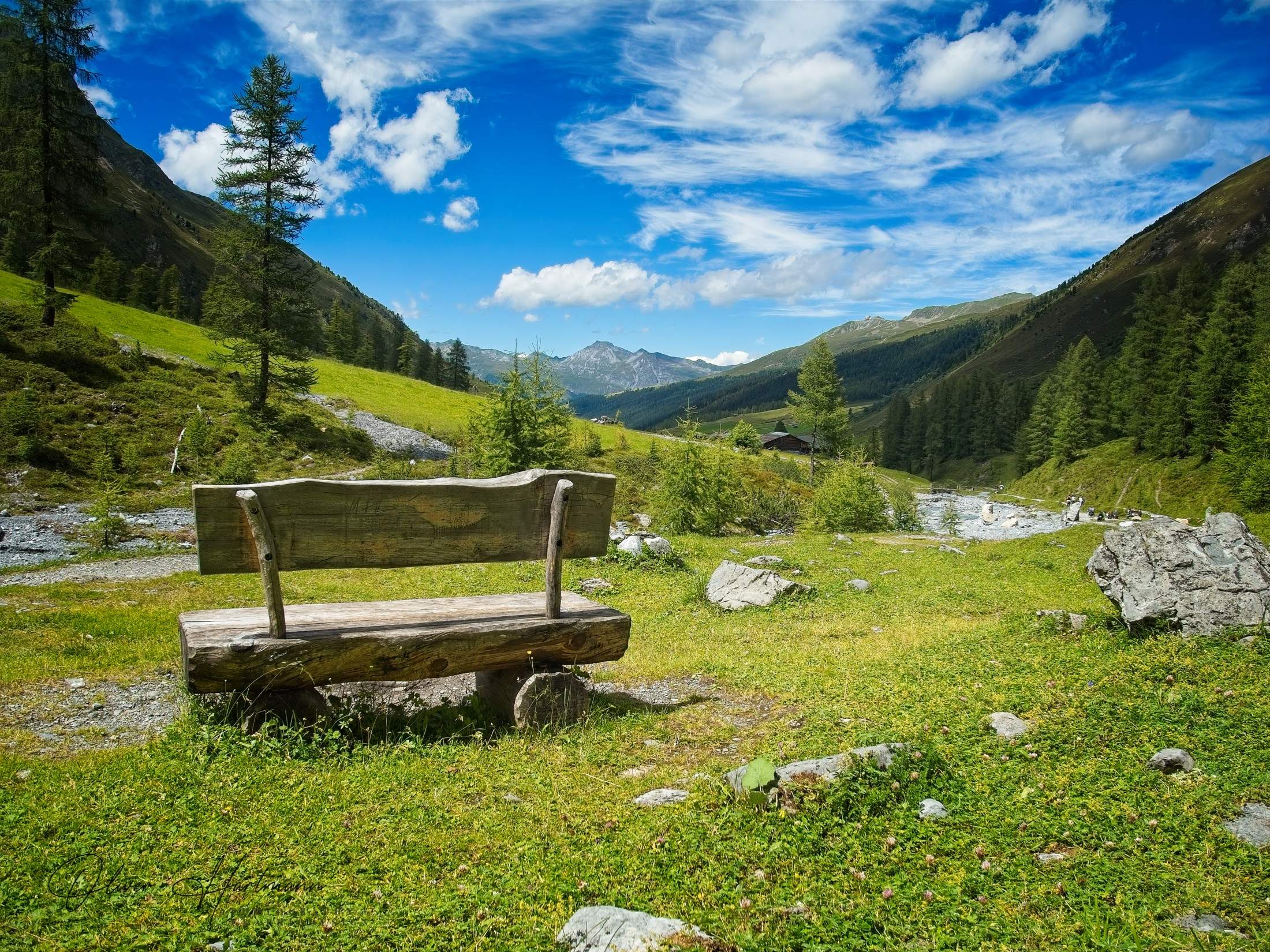 Bild ohne Beschreibung Bild ohne Beschreibung