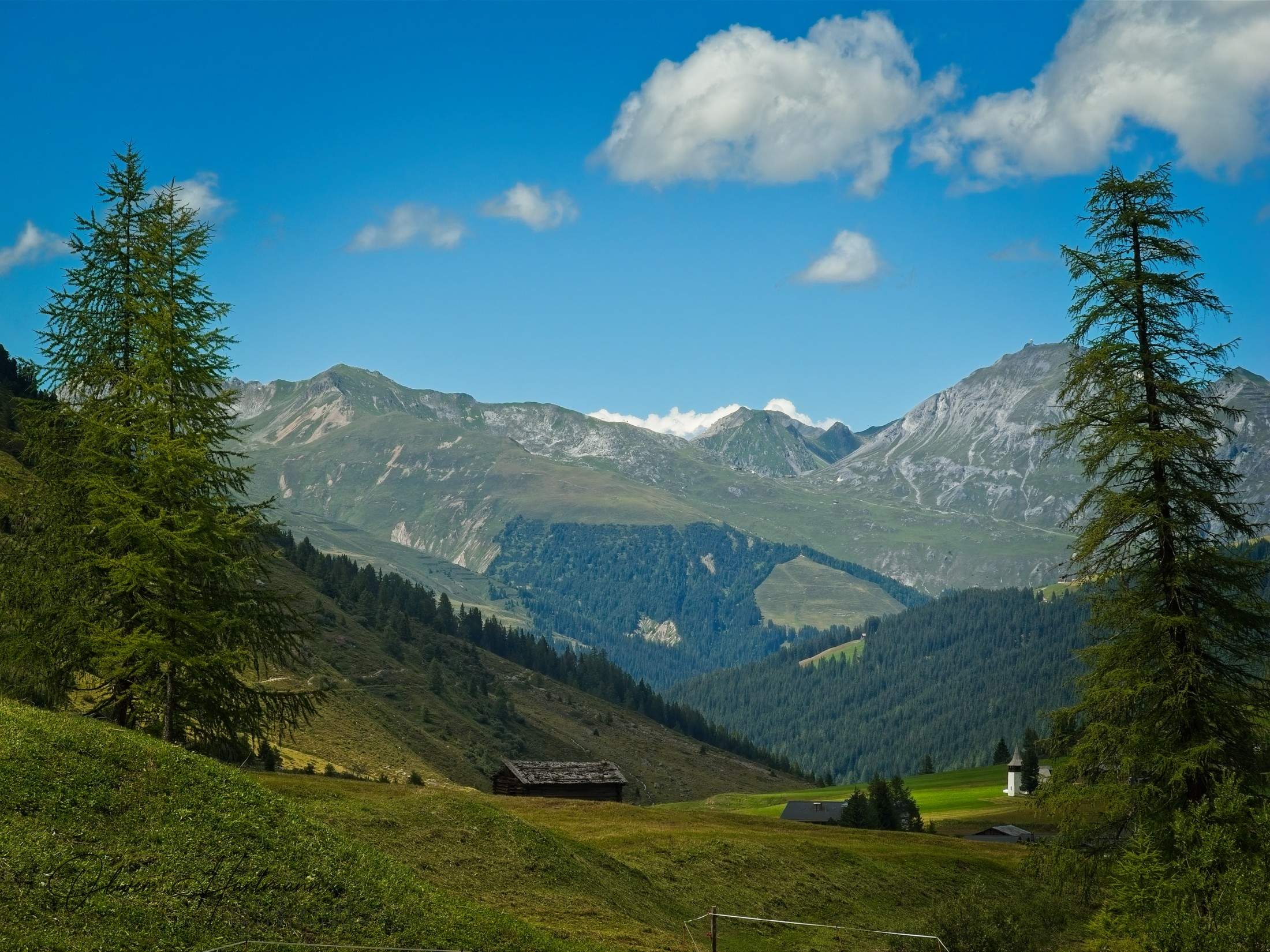 Bild ohne Beschreibung Bild ohne Beschreibung