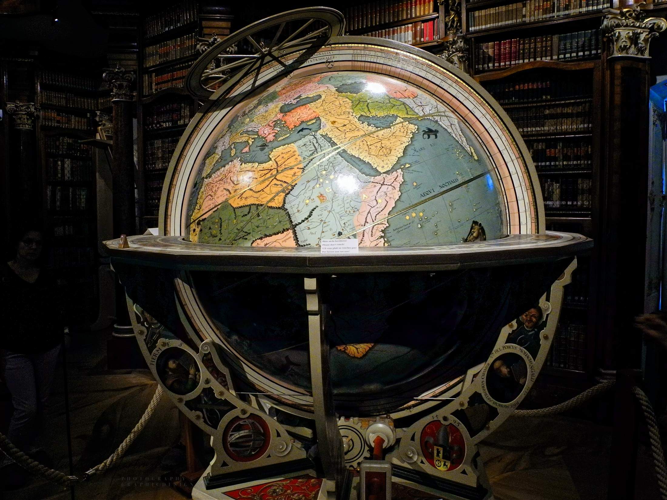 Bild ohne Beschreibung Bild ohne Beschreibung