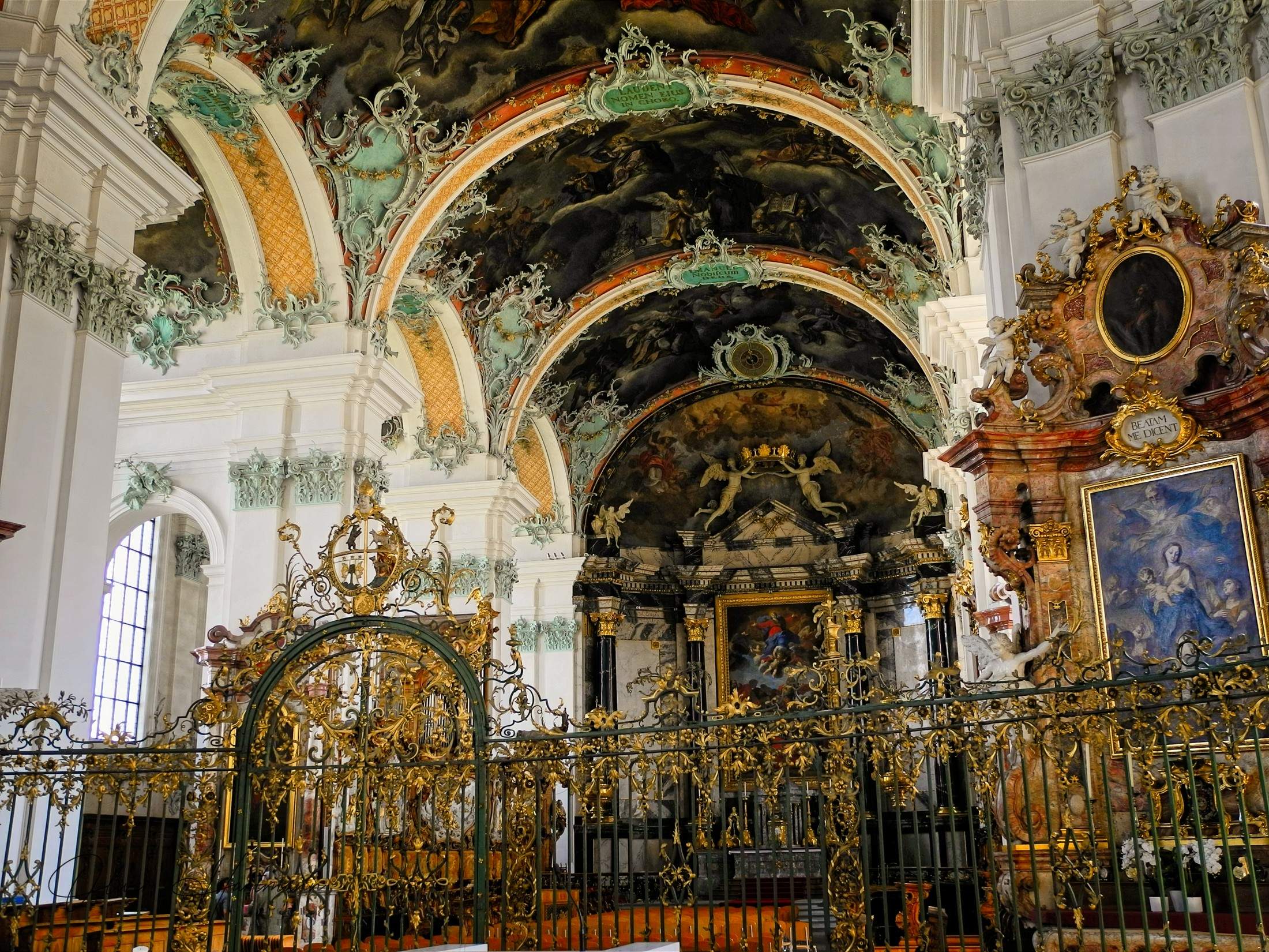 Bild ohne Beschreibung Bild ohne Beschreibung