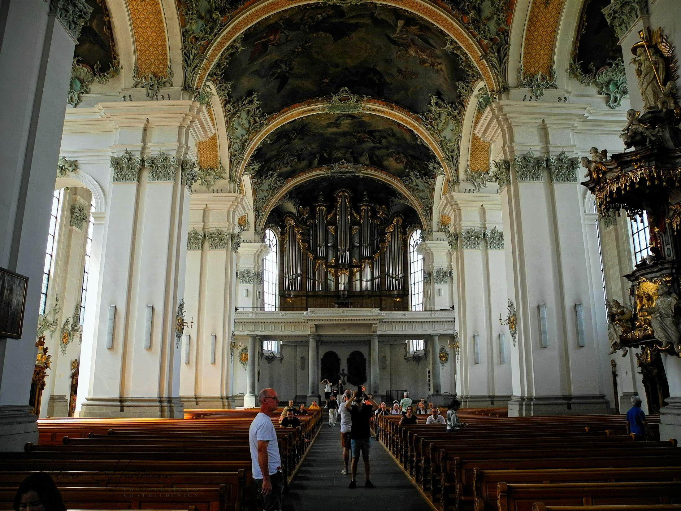 Bild ohne Beschreibung Bild ohne Beschreibung