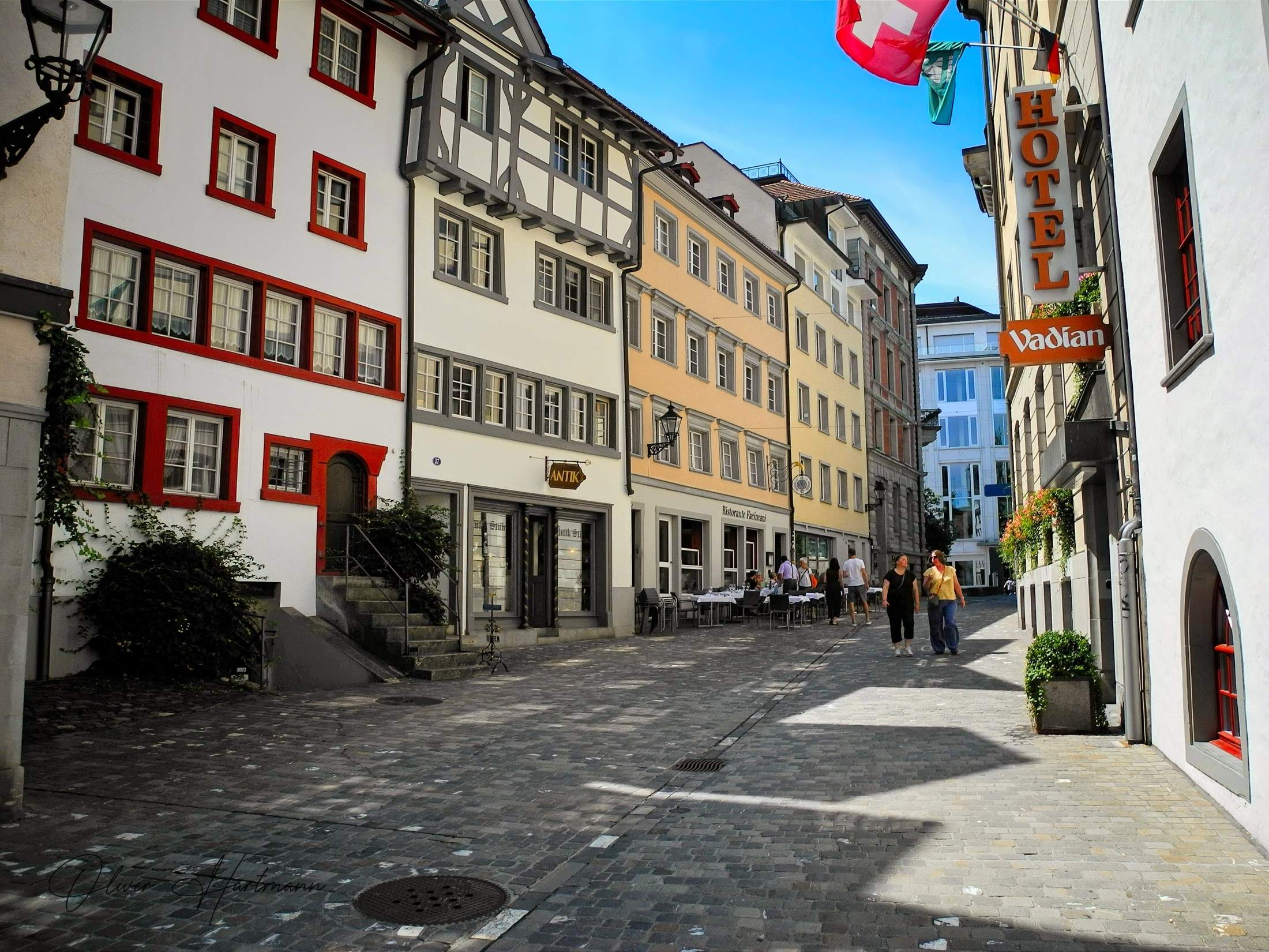 Bild ohne Beschreibung Bild ohne Beschreibung