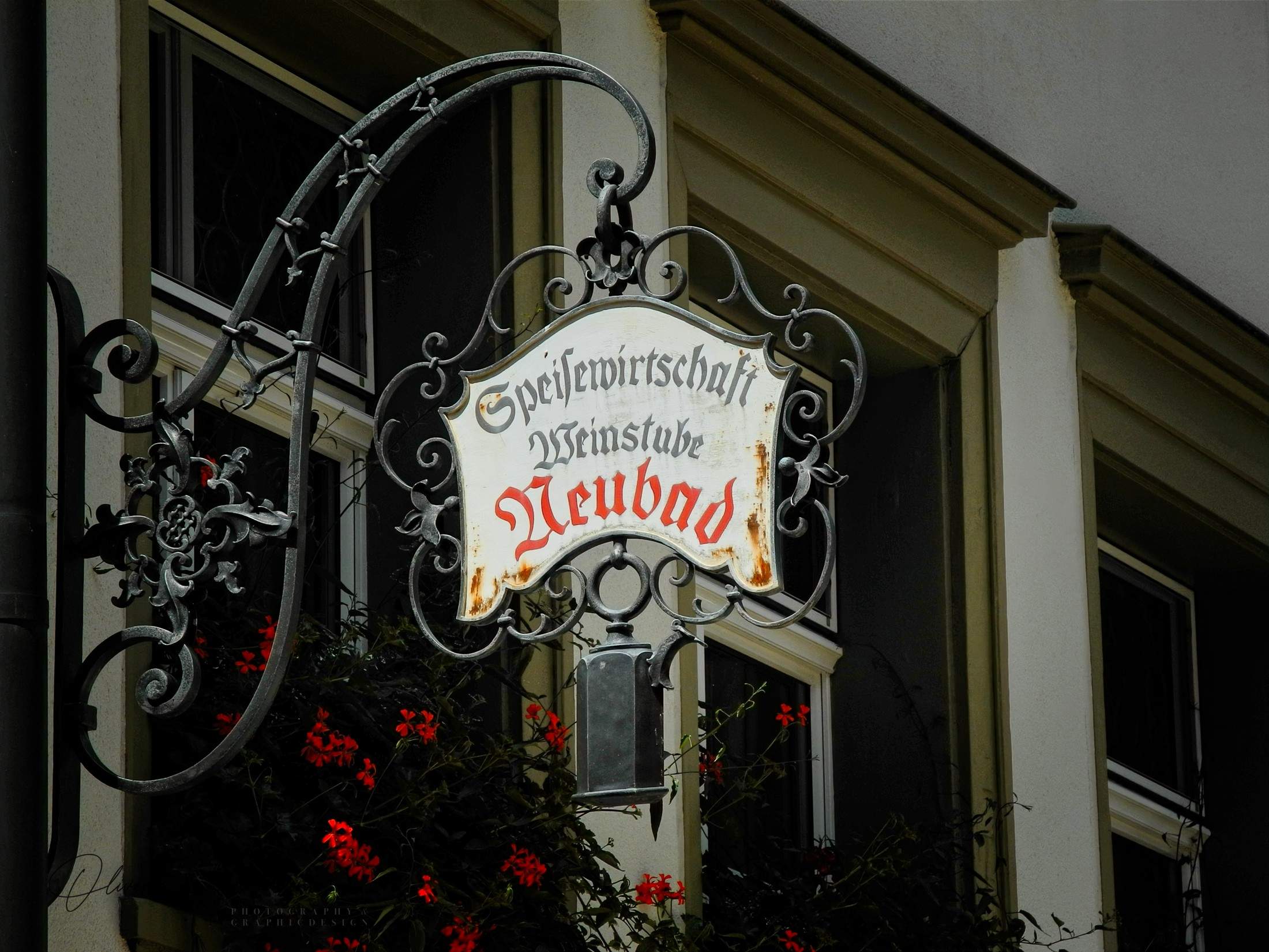 Bild ohne Beschreibung Bild ohne Beschreibung