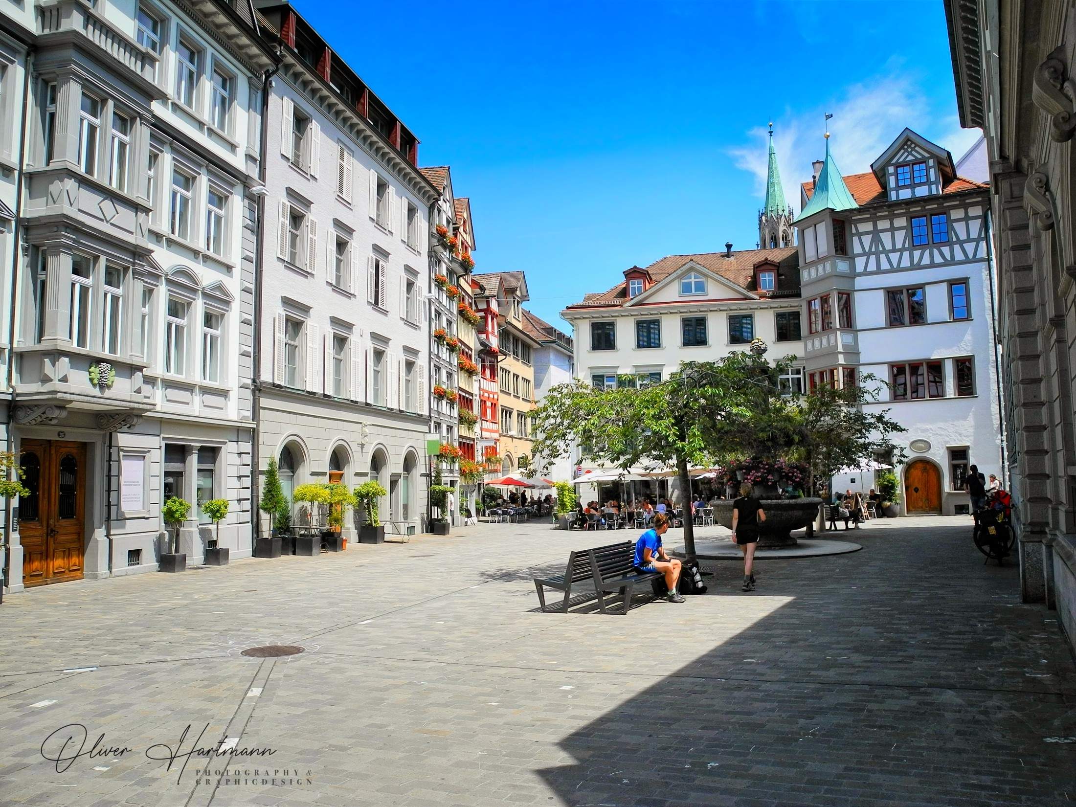 Bild ohne Beschreibung Bild ohne Beschreibung