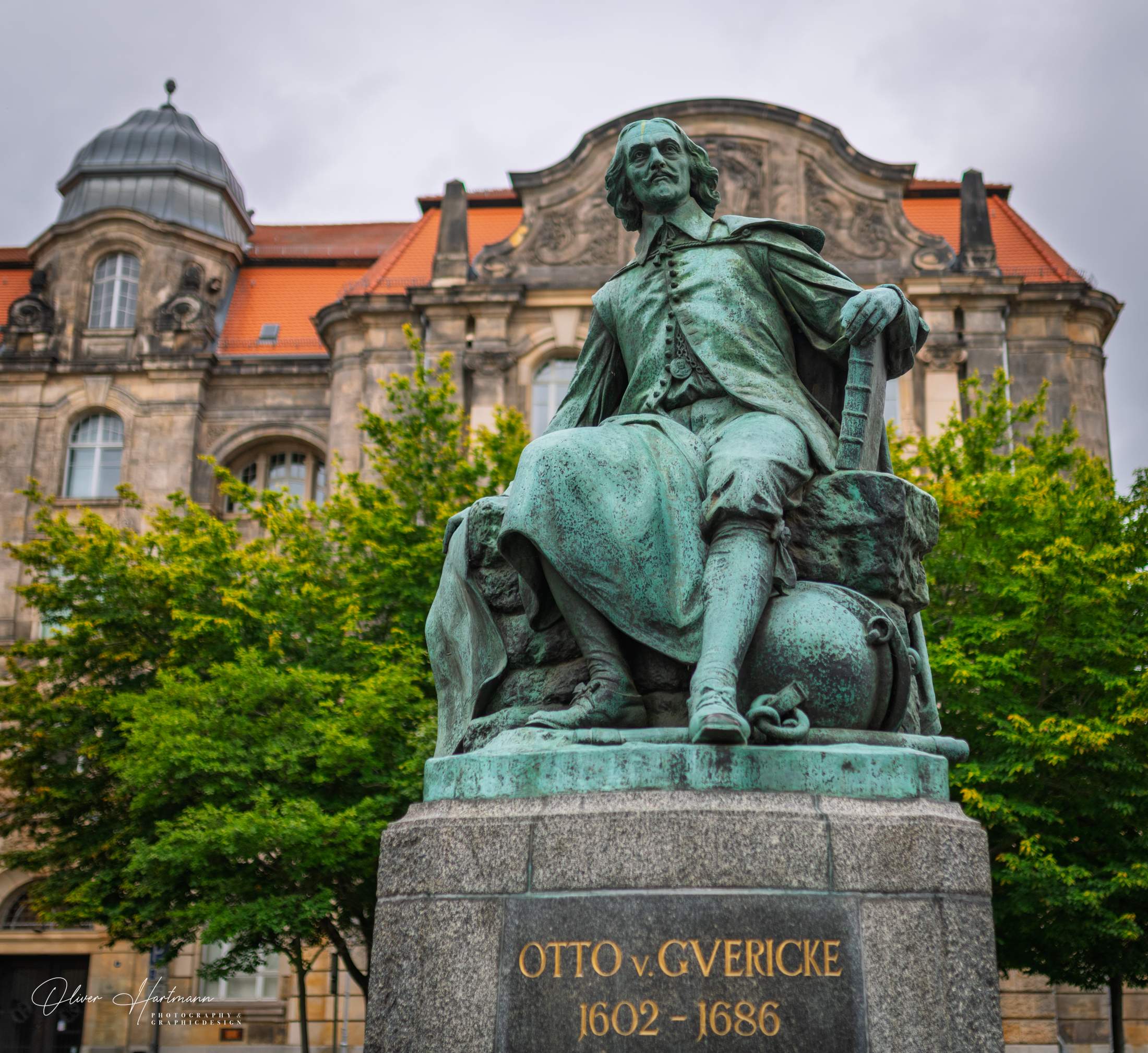 Bild ohne Beschreibung Bild ohne Beschreibung