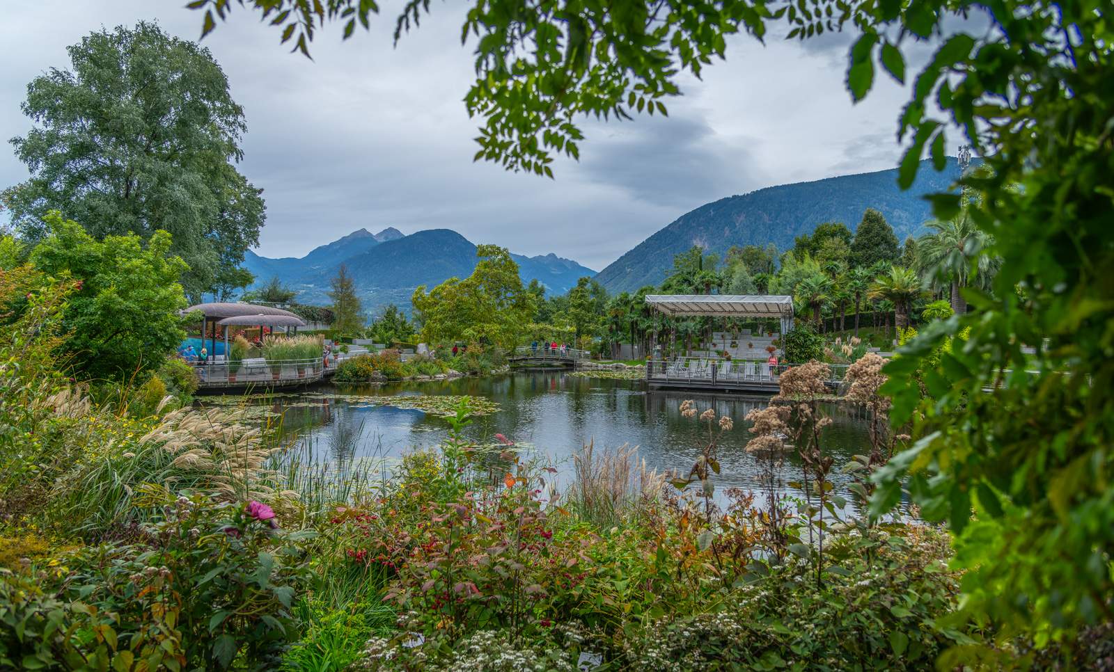 Bild ohne Beschreibung Bild ohne Beschreibung