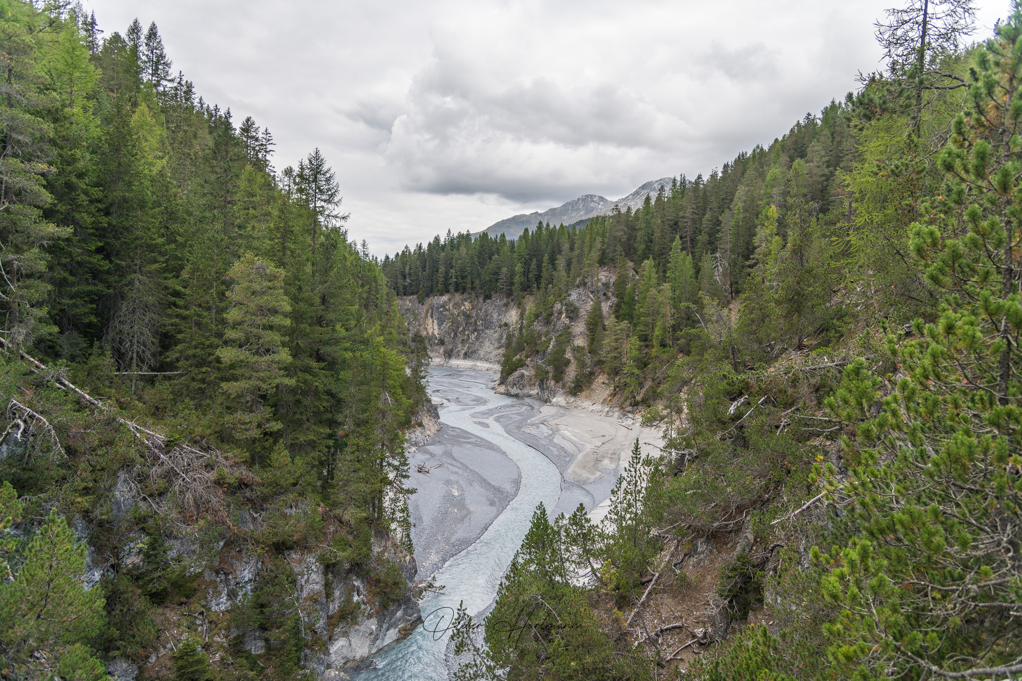 Bild ohne Beschreibung Bild ohne Beschreibung