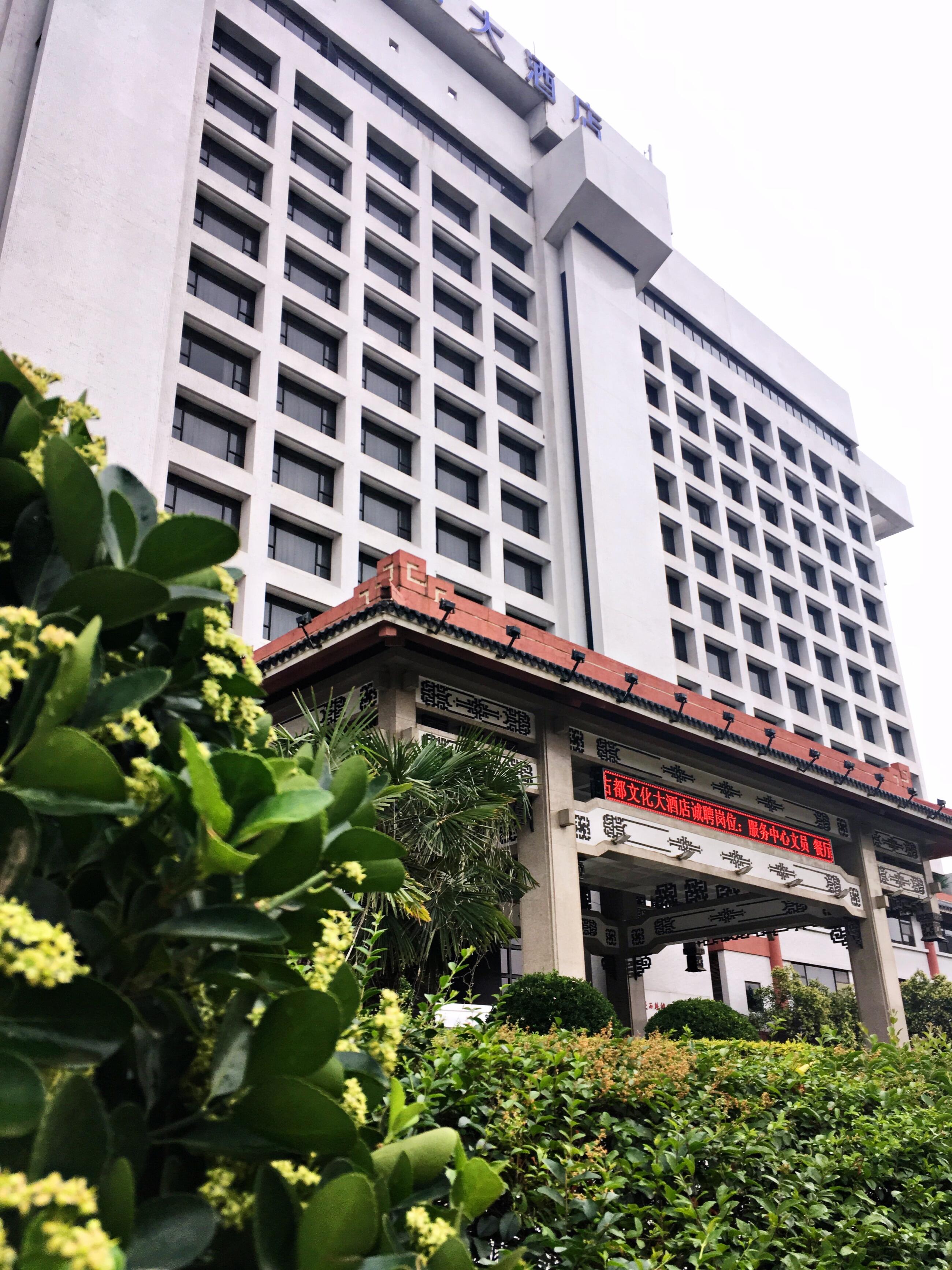 Bild ohne Beschreibung Bild ohne Beschreibung