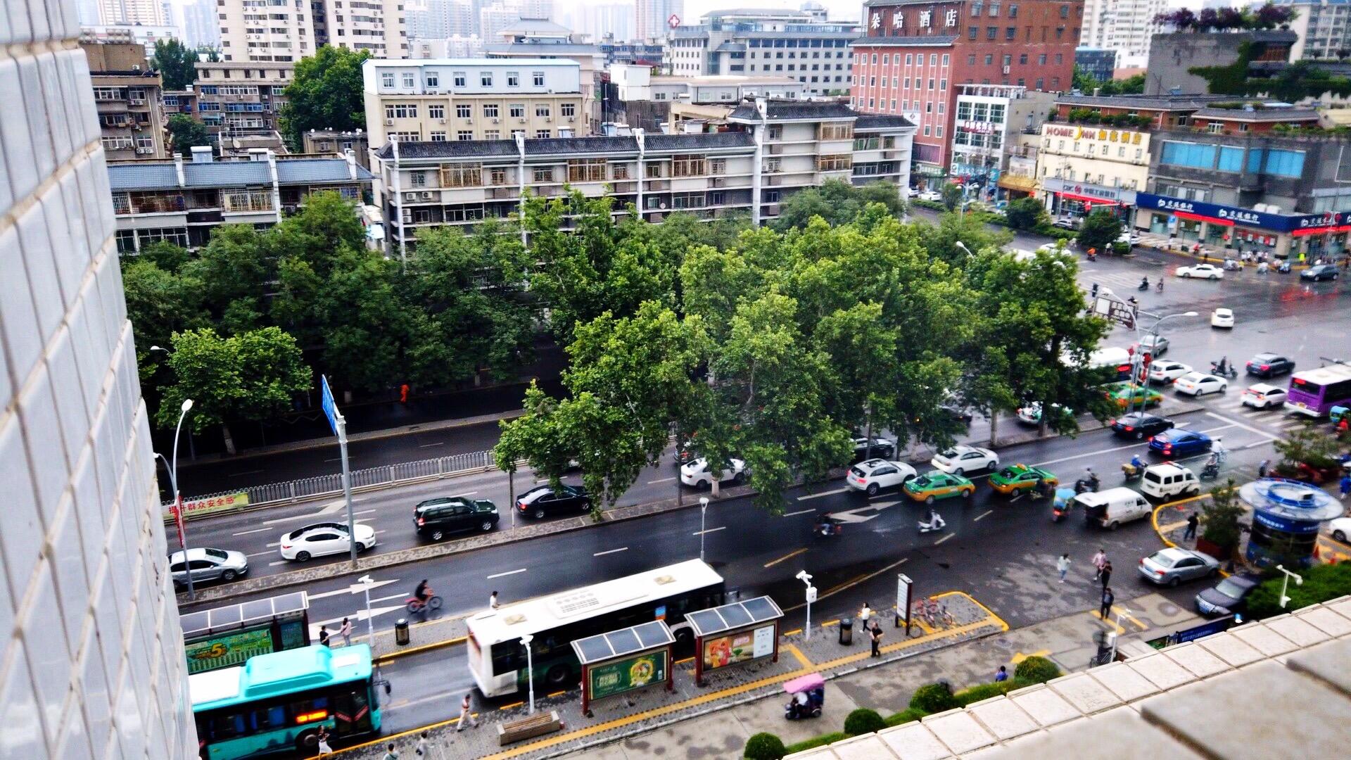 Bild ohne Beschreibung Bild ohne Beschreibung