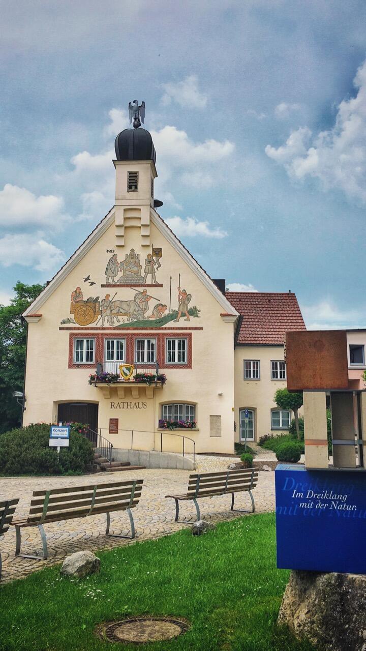 Bild ohne Beschreibung Bild ohne Beschreibung