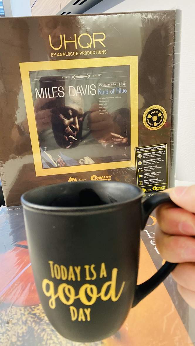 Bild ohne Beschreibung Bild ohne Beschreibung