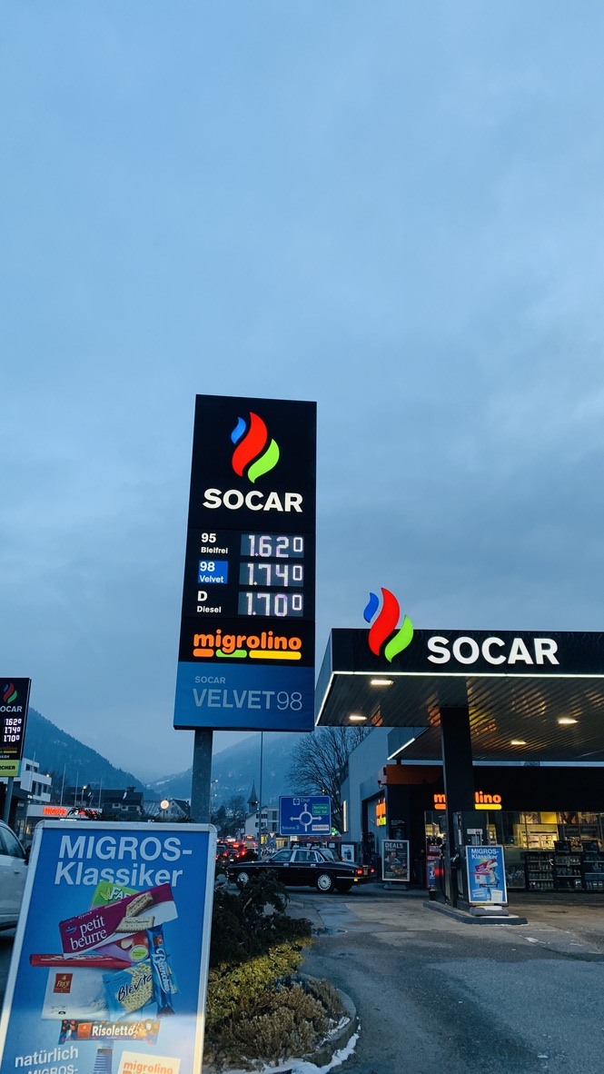 Bild ohne Beschreibung Bild ohne Beschreibung