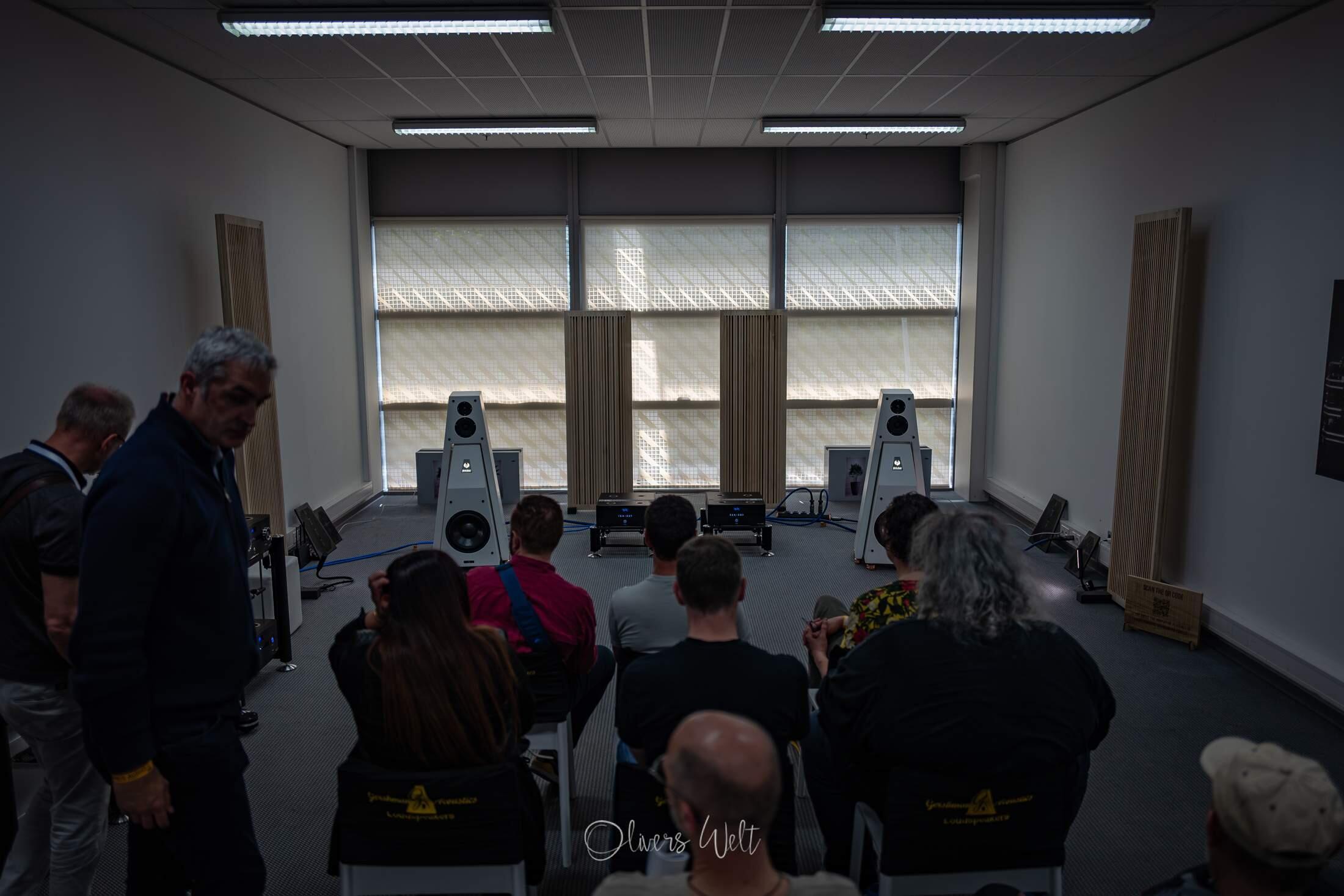 Bild ohne Beschreibung Bild ohne Beschreibung