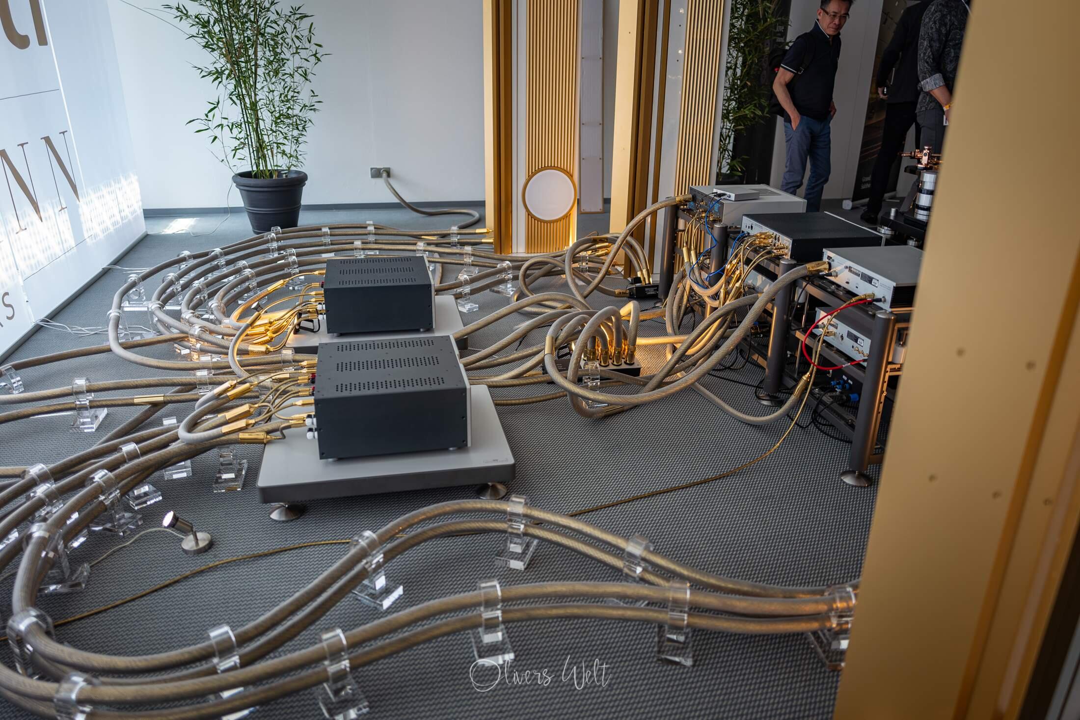 Bild ohne Beschreibung Bild ohne Beschreibung