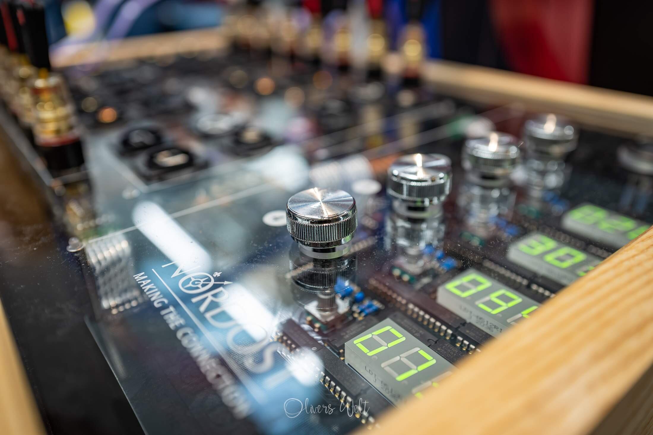 Bild ohne Beschreibung Bild ohne Beschreibung