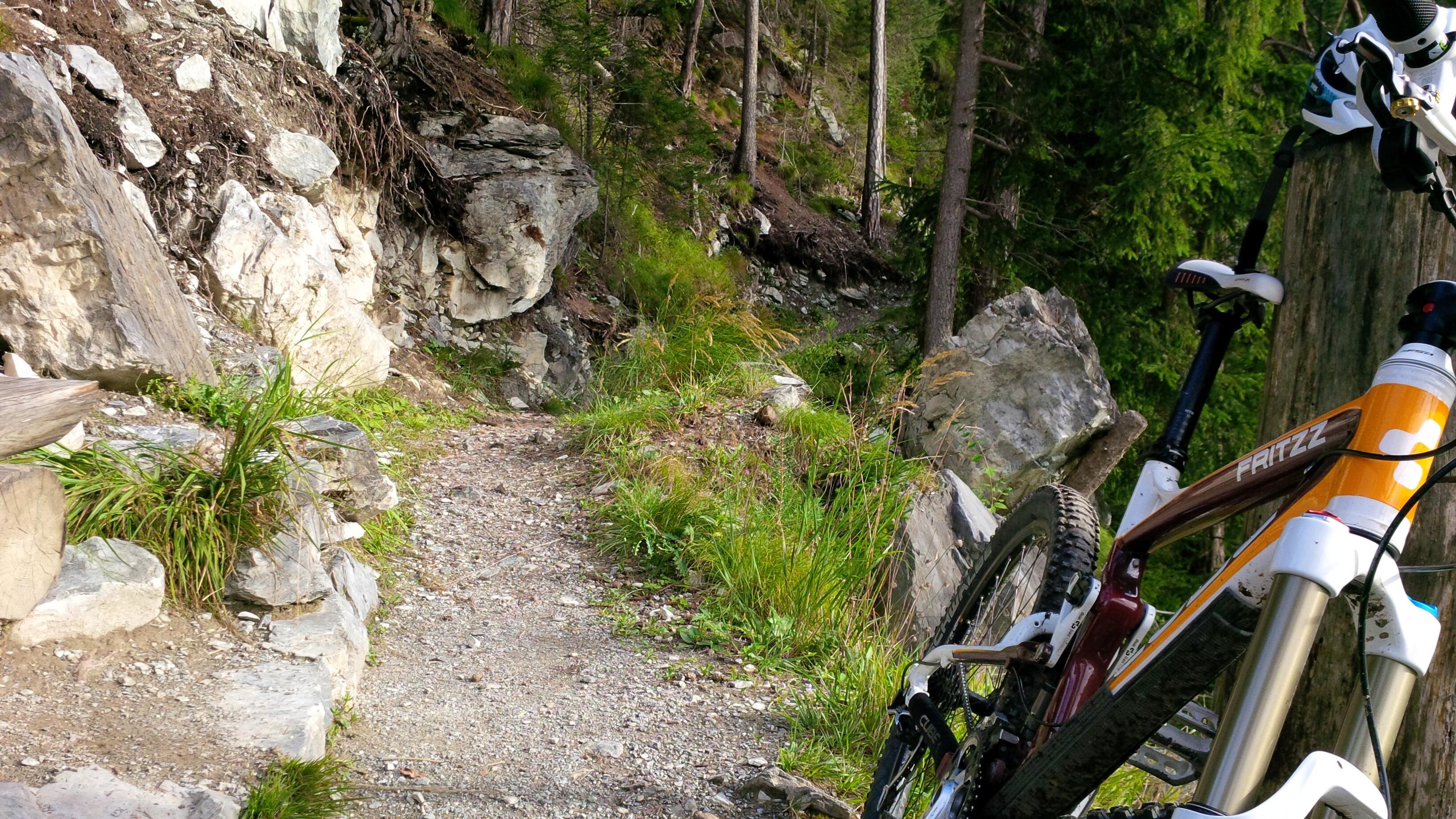 Bild ohne Beschreibung Bild ohne Beschreibung