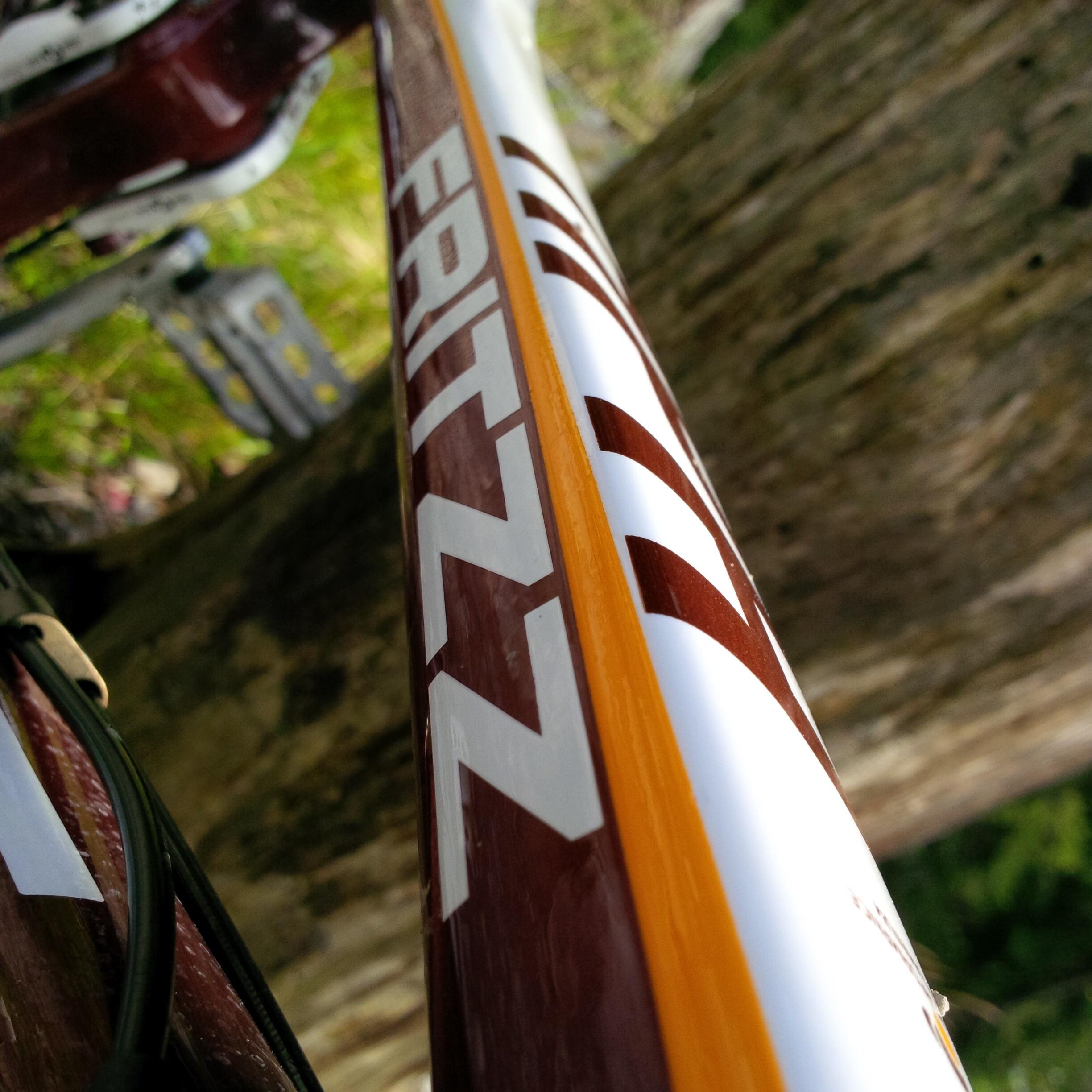 Bild ohne Beschreibung Bild ohne Beschreibung