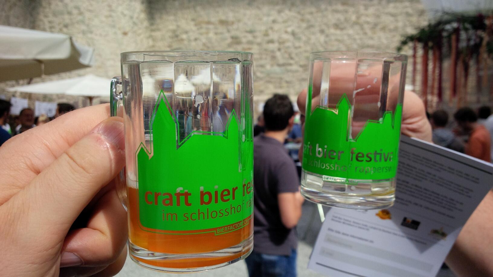 Bild ohne Beschreibung Bild ohne Beschreibung