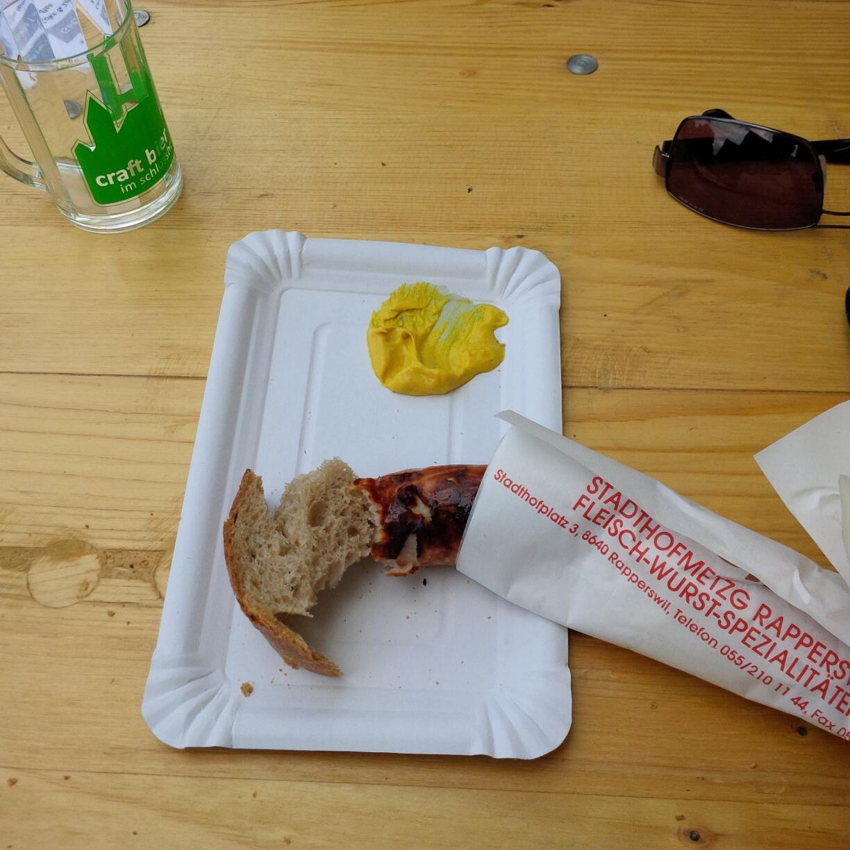 Bild ohne Beschreibung Bild ohne Beschreibung