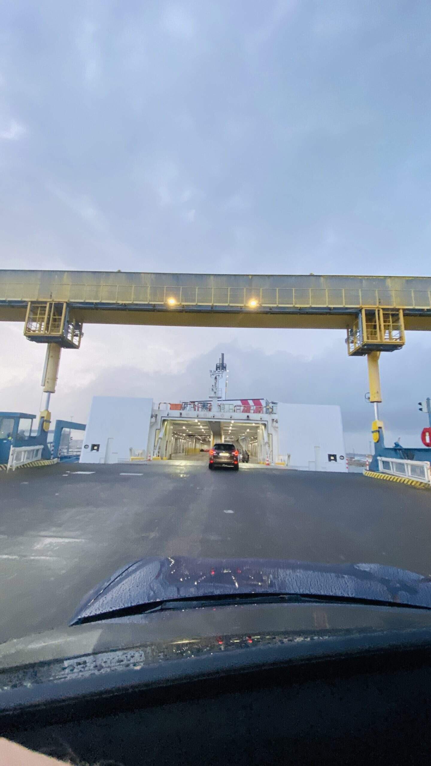 Bild ohne Beschreibung Bild ohne Beschreibung