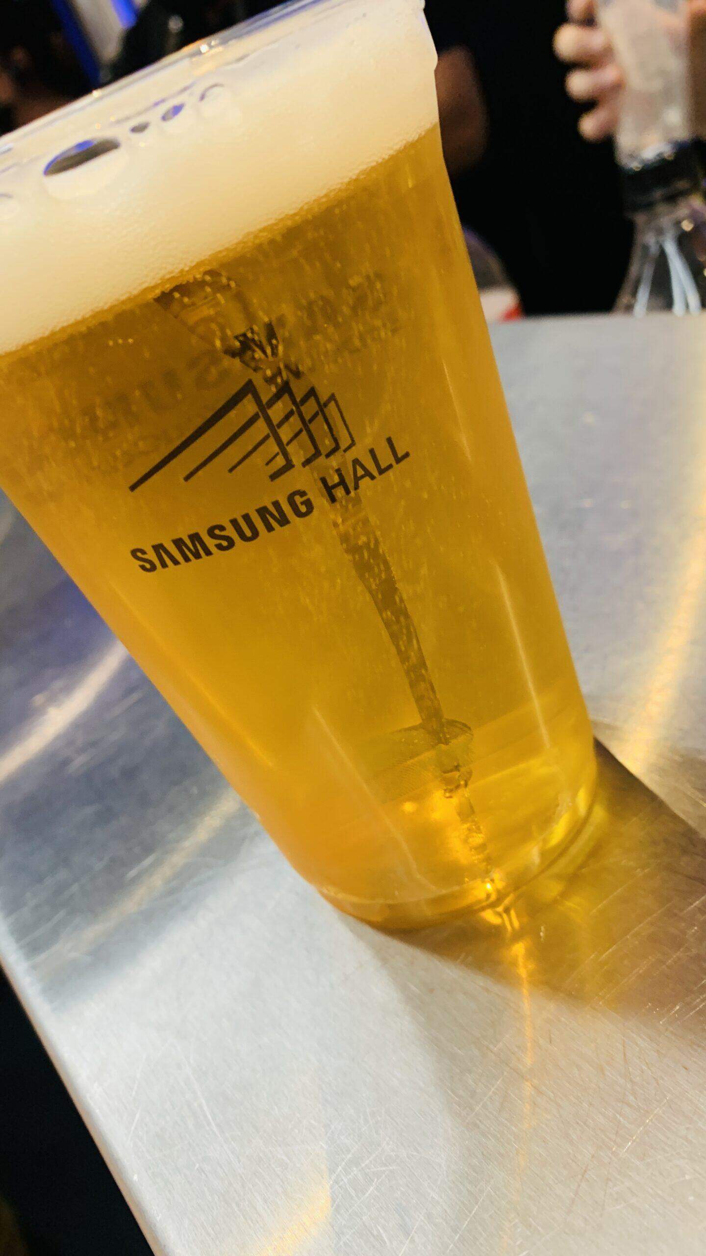 Bild ohne Beschreibung Bild ohne Beschreibung