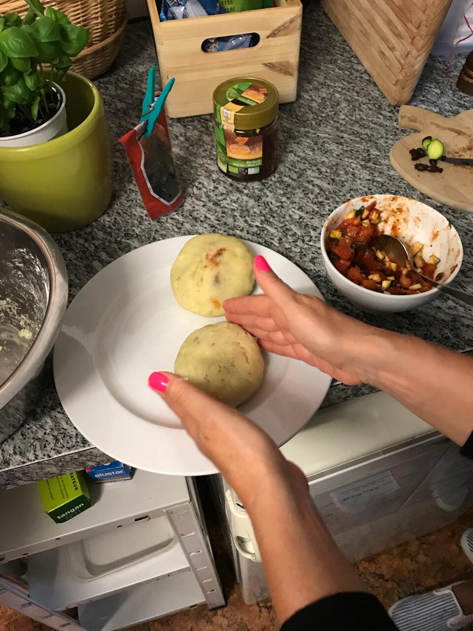 Bild ohne Beschreibung Bild ohne Beschreibung