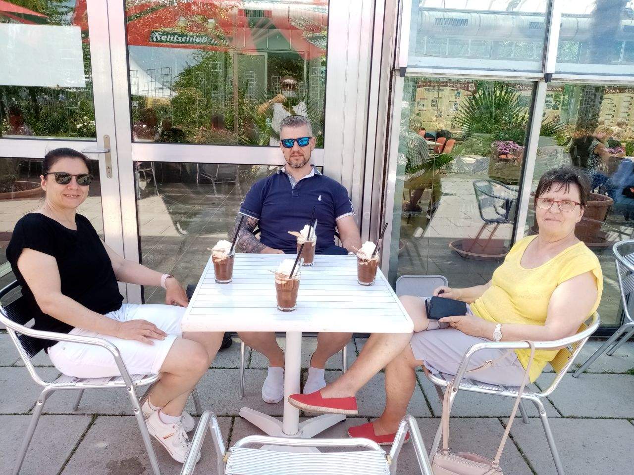 Bild ohne Beschreibung Bild ohne Beschreibung