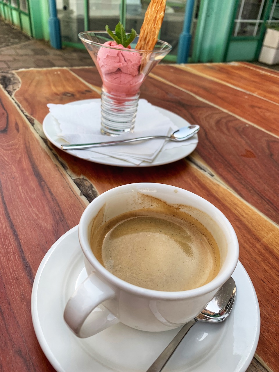 Bild ohne Beschreibung Bild ohne Beschreibung