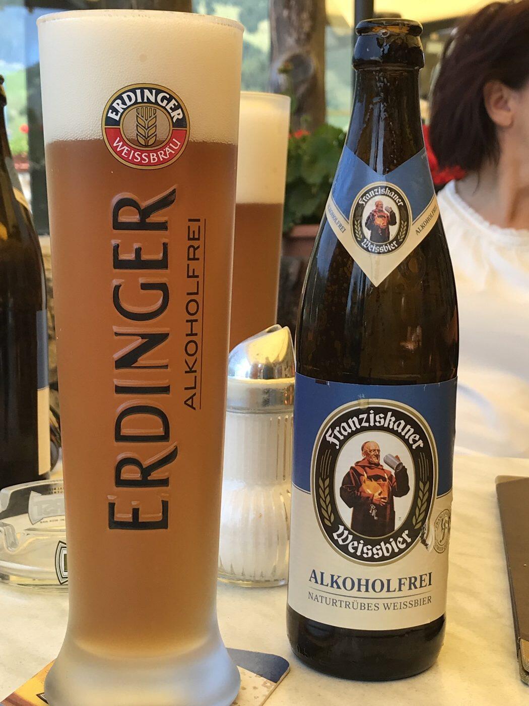 Bild ohne Beschreibung Bild ohne Beschreibung