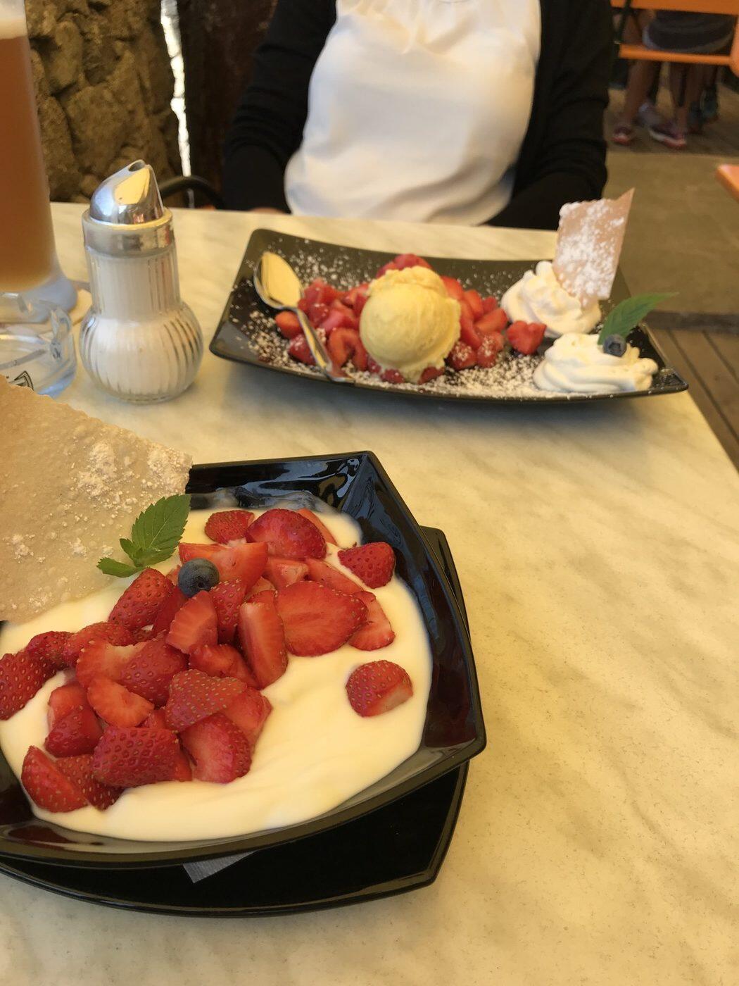 Bild ohne Beschreibung Bild ohne Beschreibung