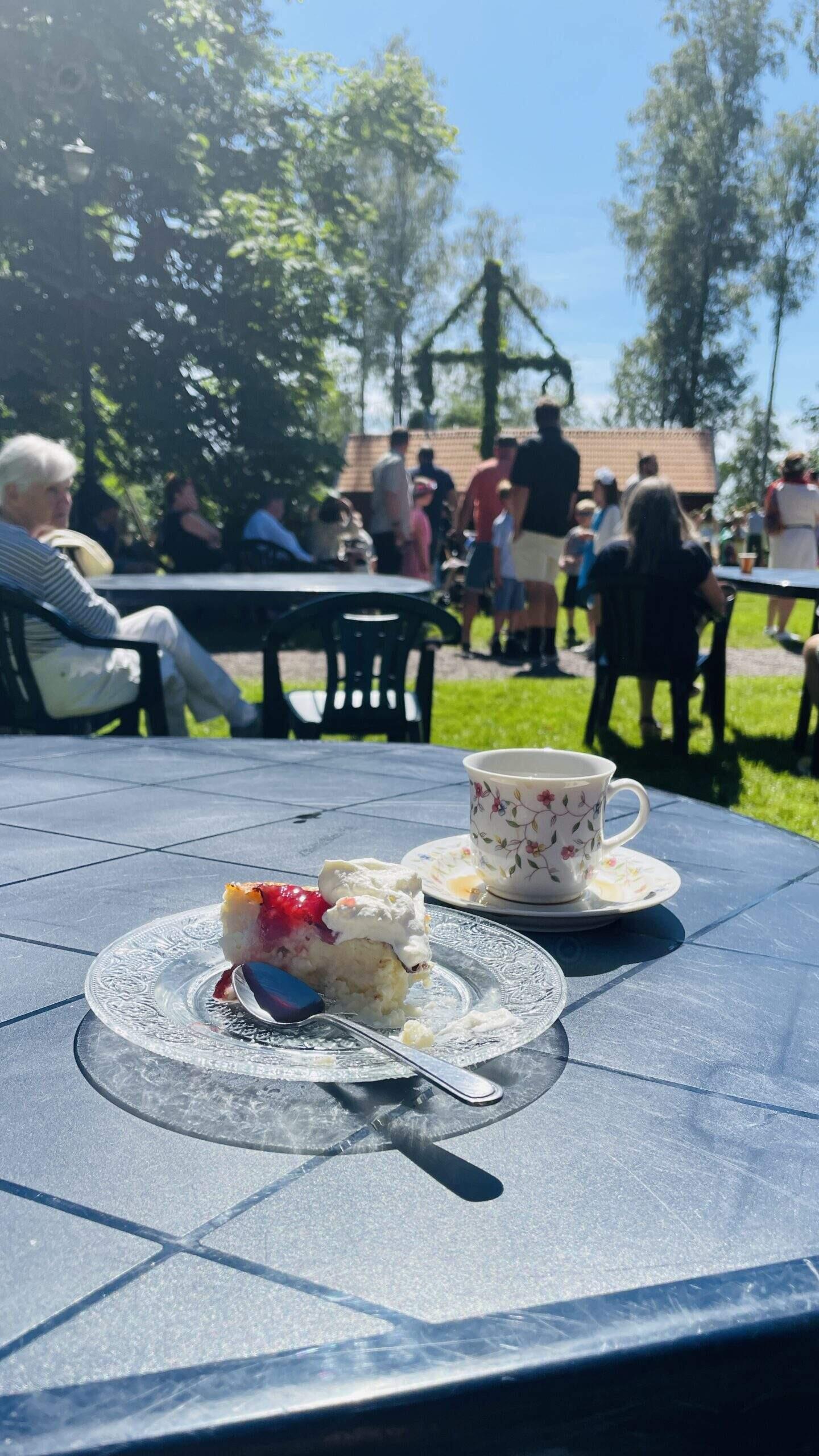 Bild ohne Beschreibung Bild ohne Beschreibung