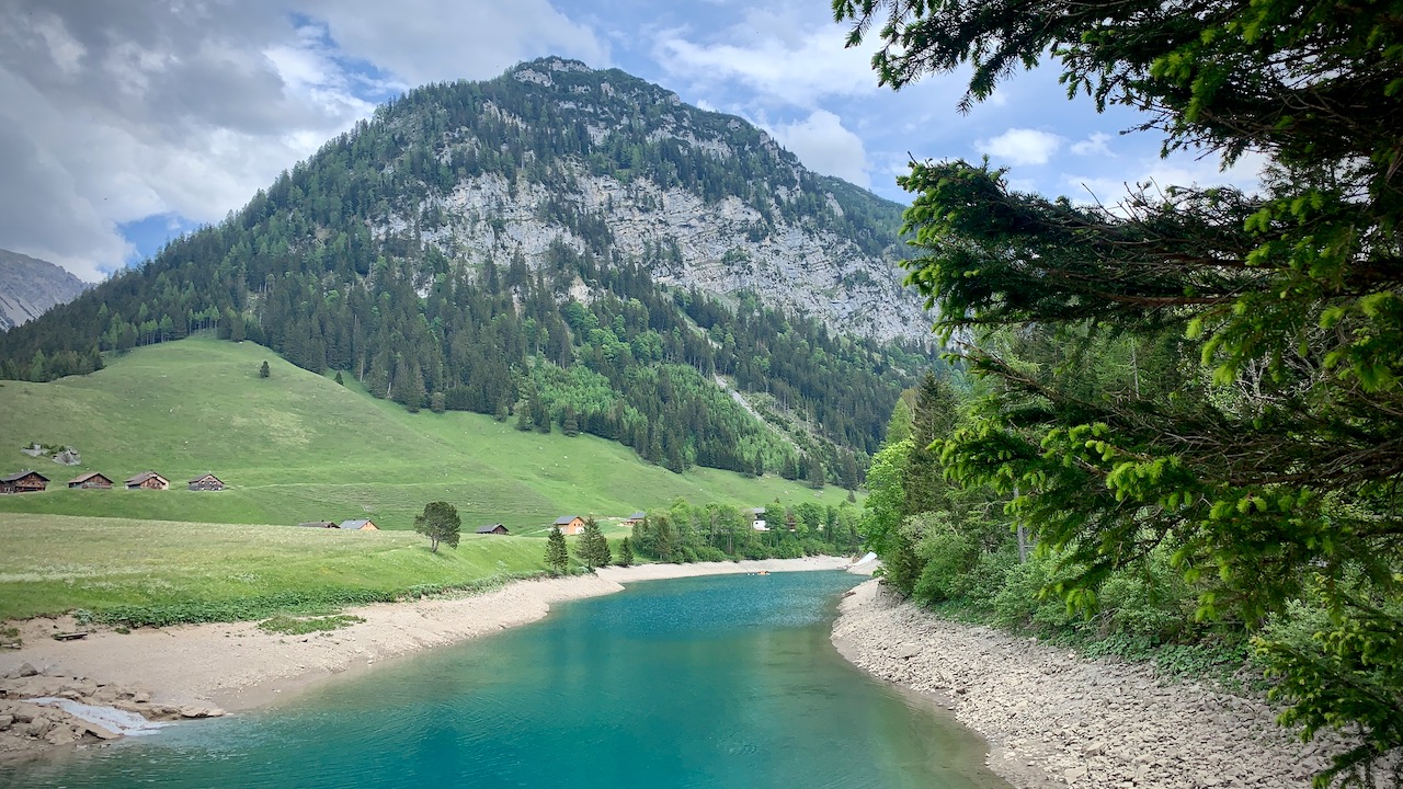 Bild ohne Beschreibung