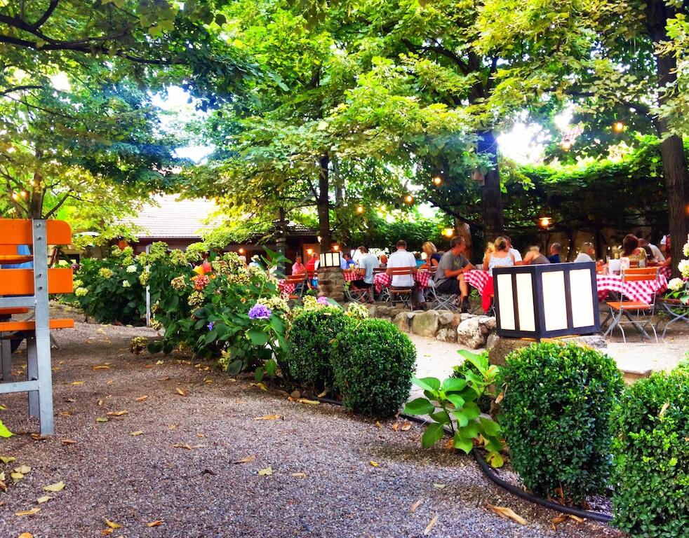 Bild ohne Beschreibung Bild ohne Beschreibung