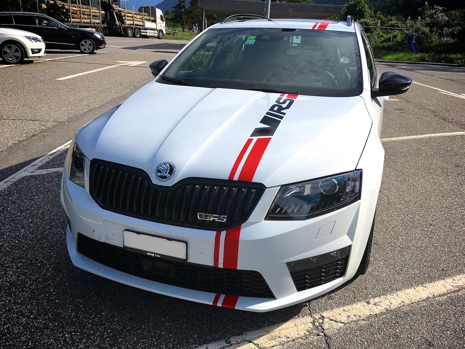 Bild ohne Beschreibung Bild ohne Beschreibung